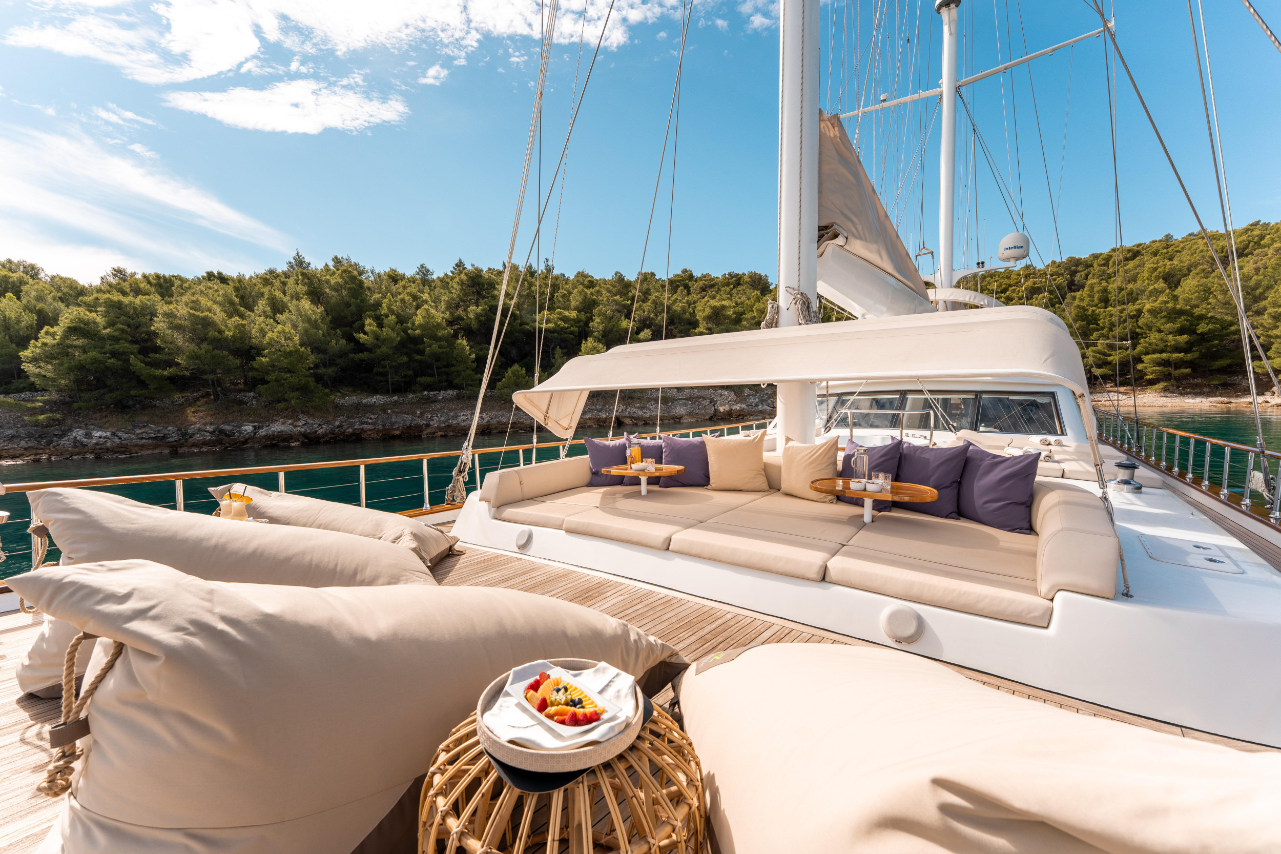 Luxury Sailing Yacht — photo 2