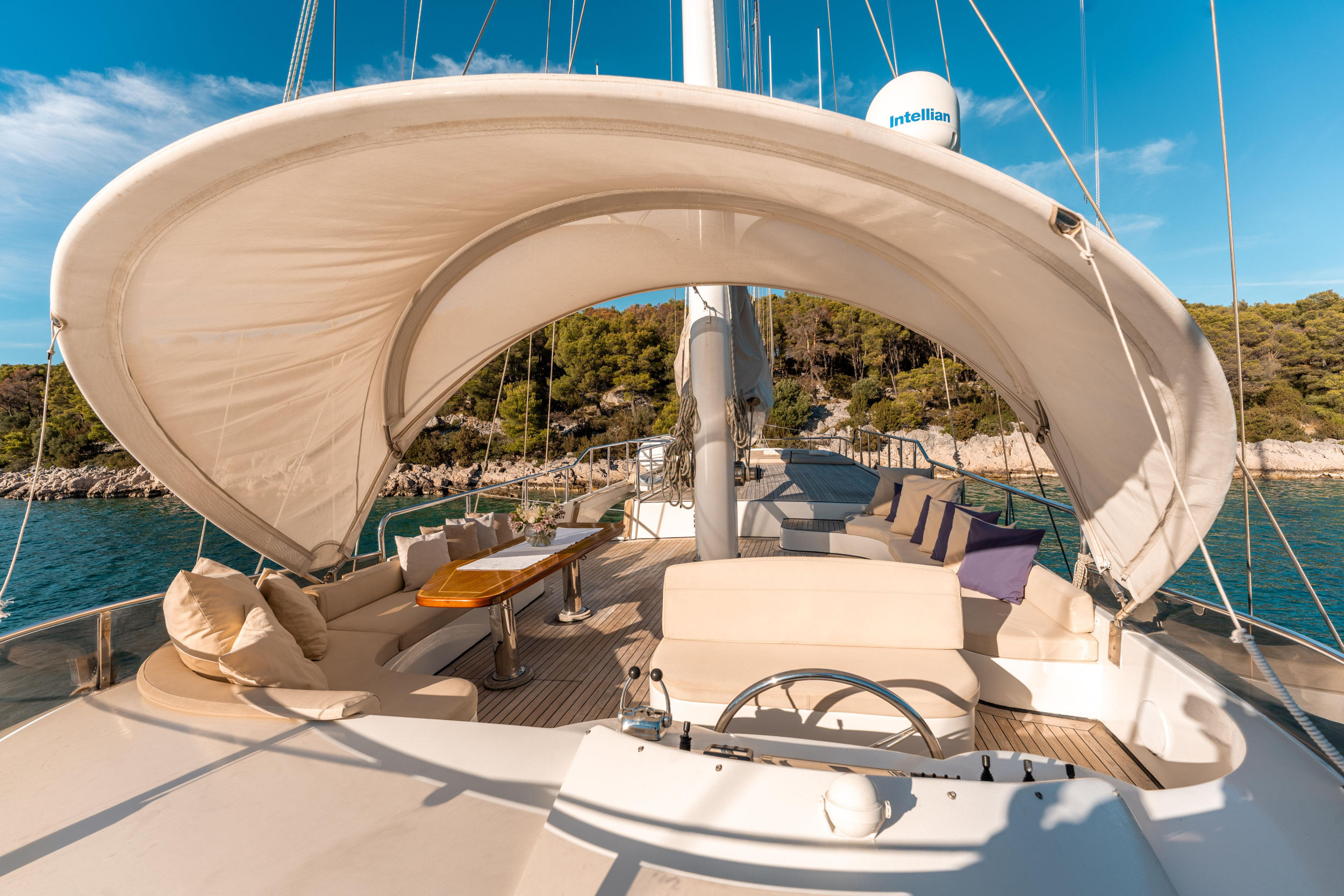 Luxury Sailing Yacht — photo 21
