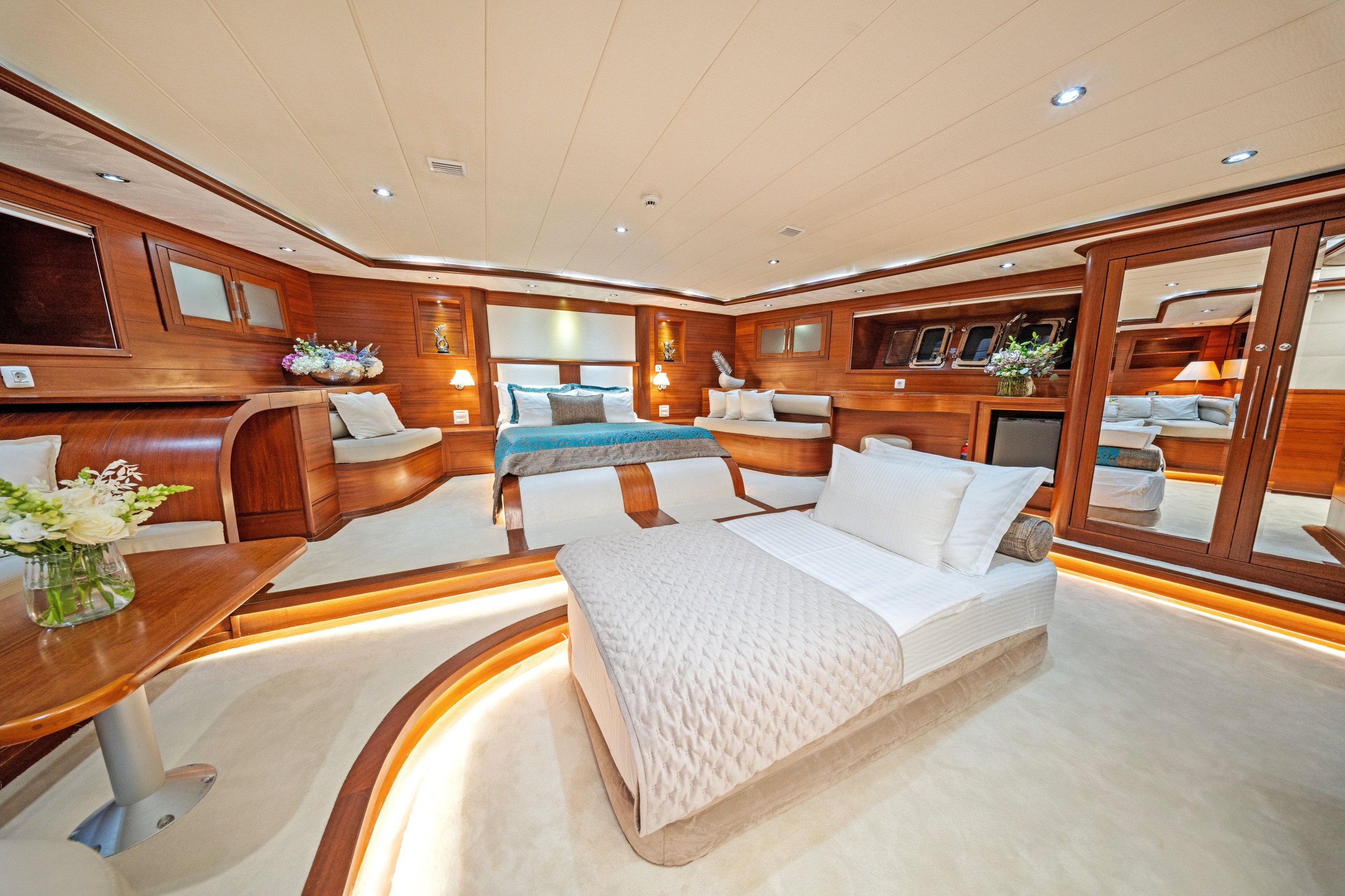 Luxury Sailing Yacht — photo 56