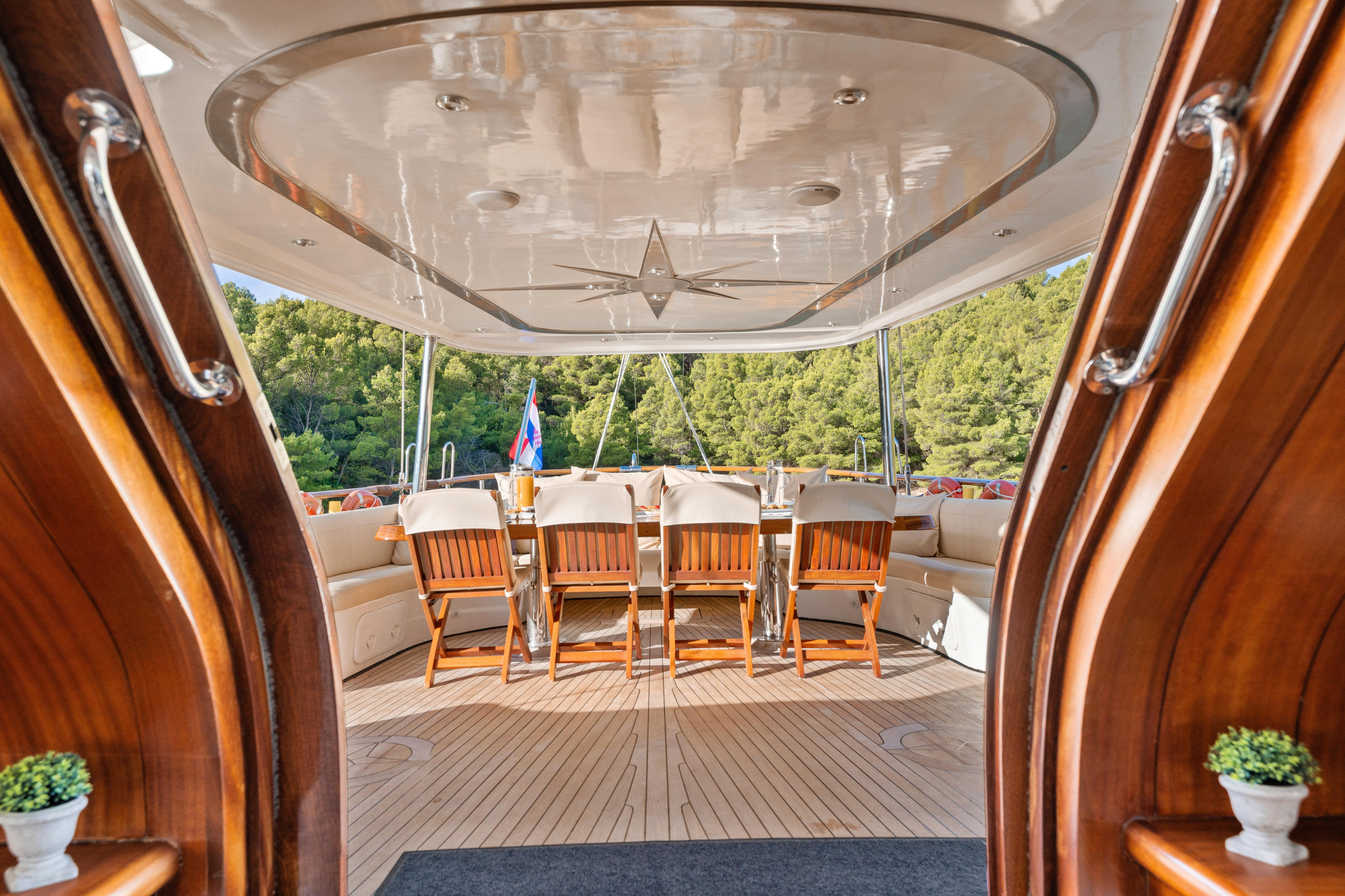 Luxury Sailing Yacht — photo 16