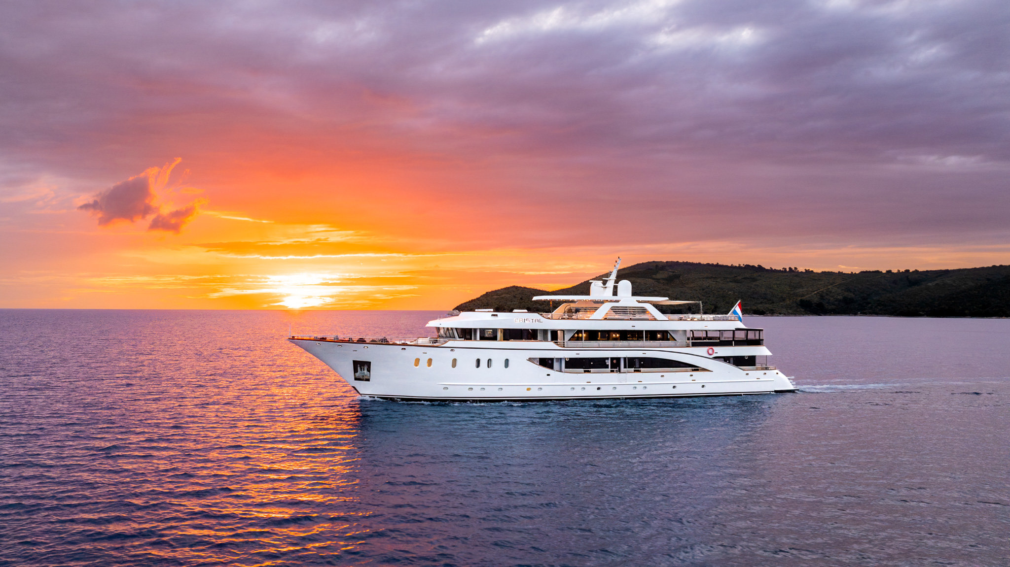 Motoryacht Cristal — photo 39