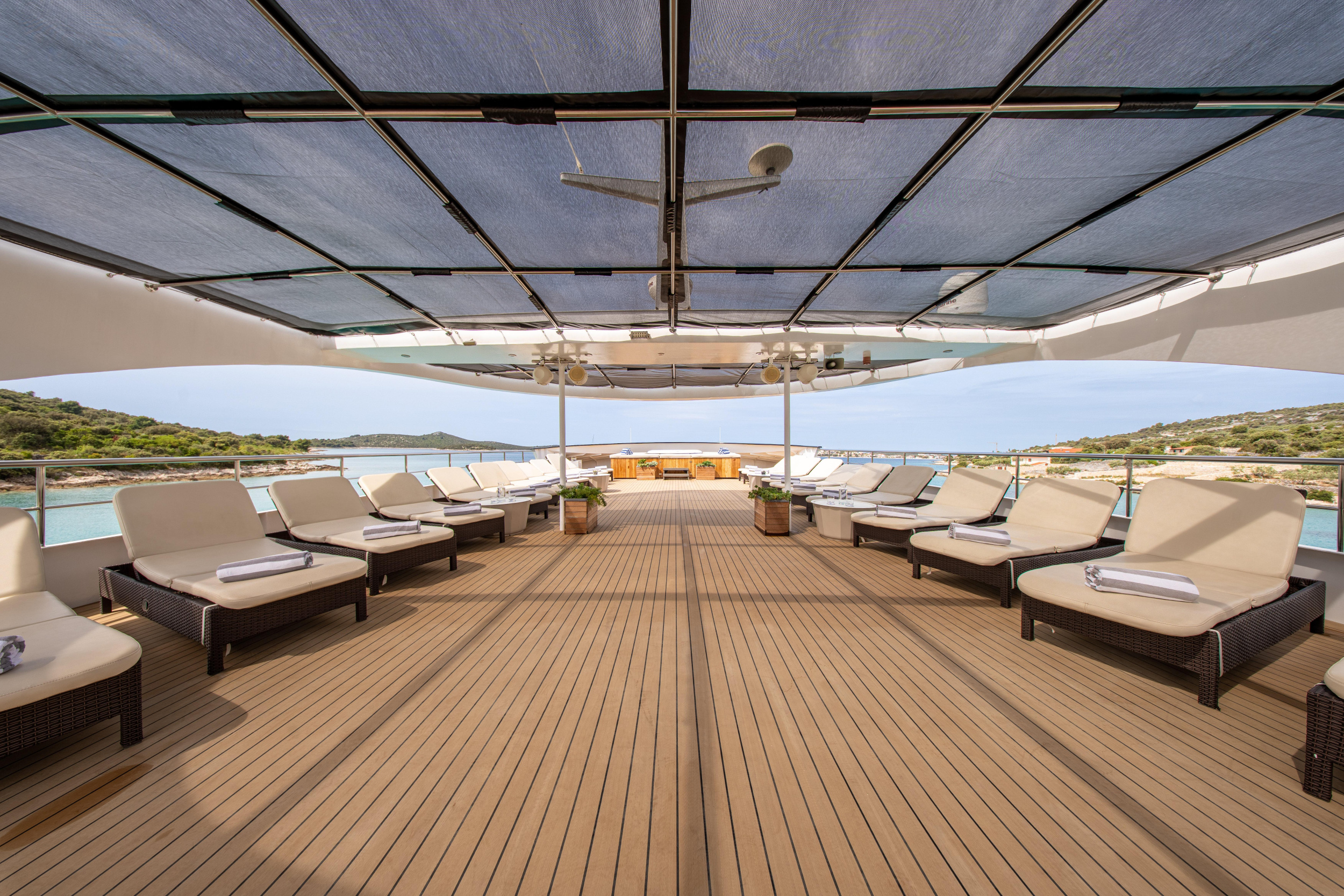 Motoryacht Karizma — photo 2