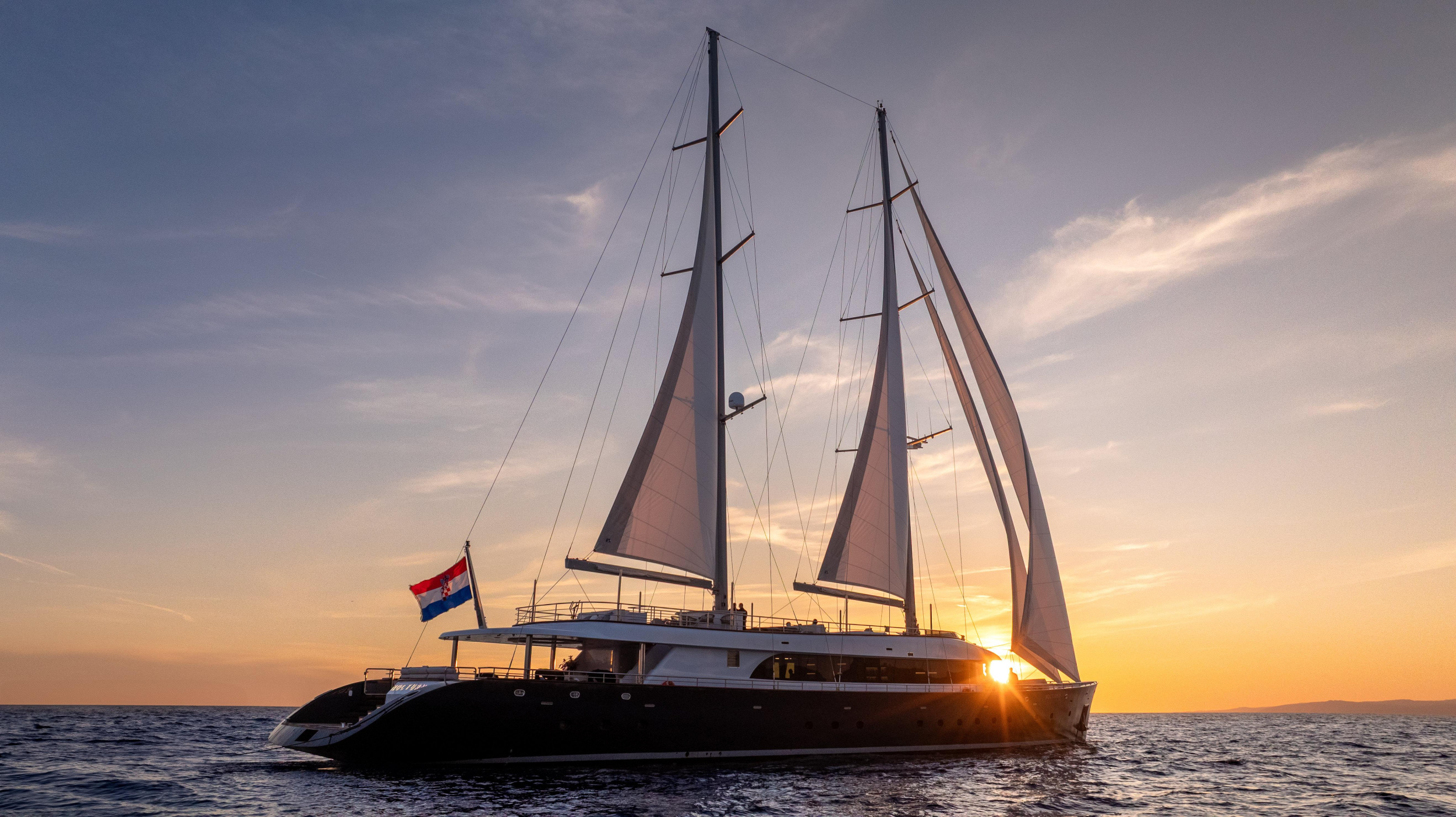 Luxury Sailing Yacht — photo 10