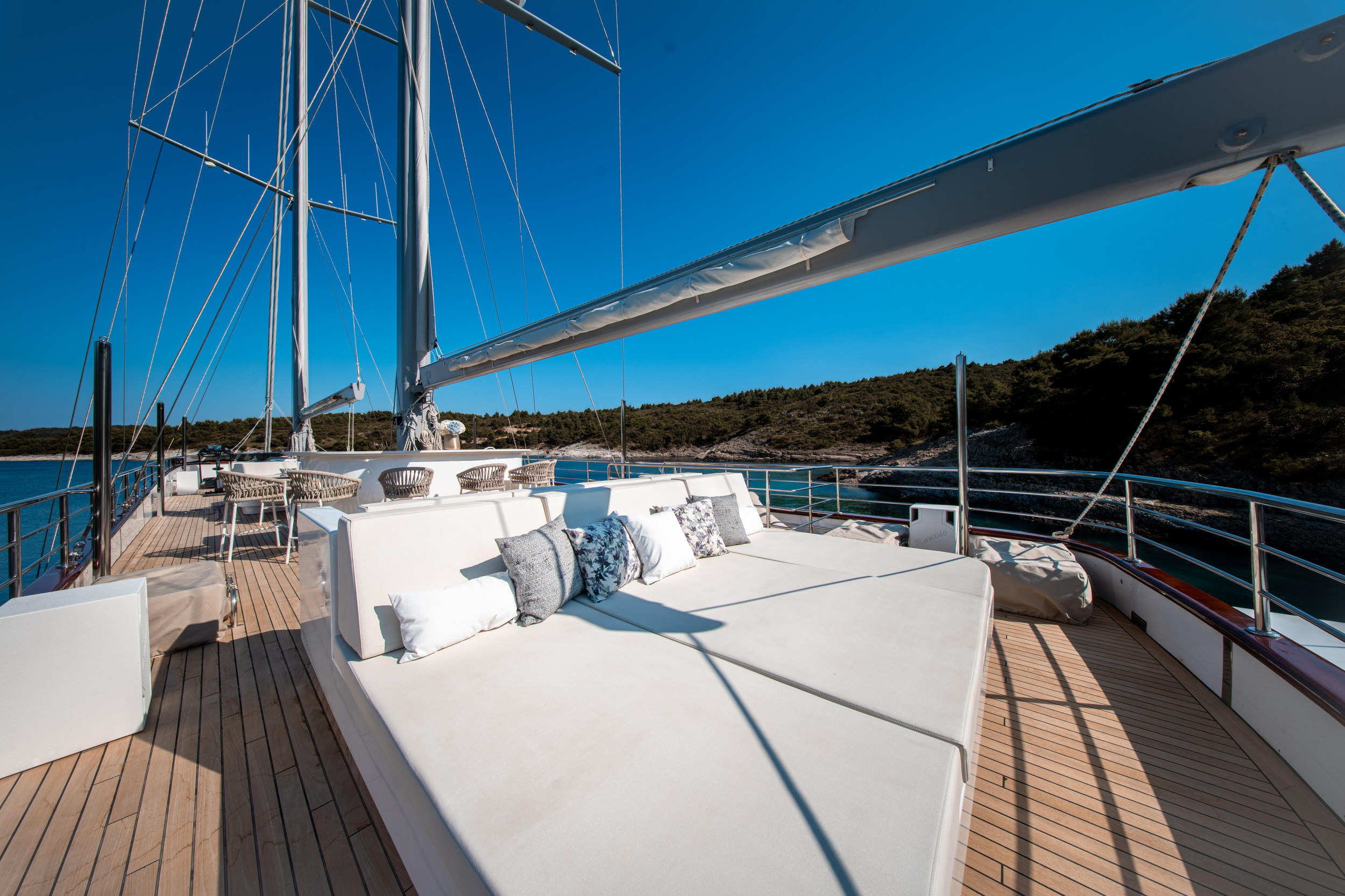 Luxury Sailing Yacht — photo 31