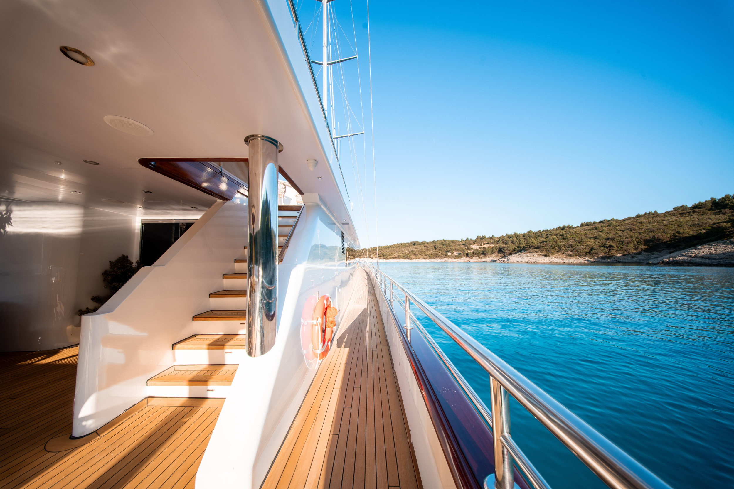Luxury Sailing Yacht — photo 34