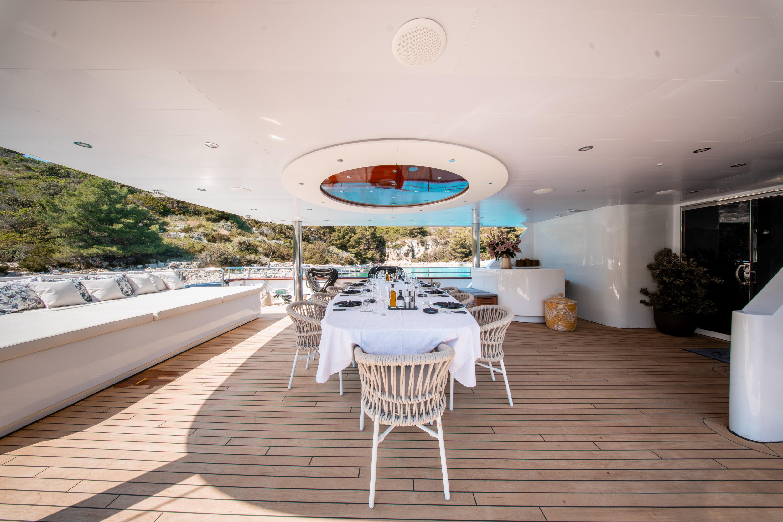 Luxury Sailing Yacht — photo 5