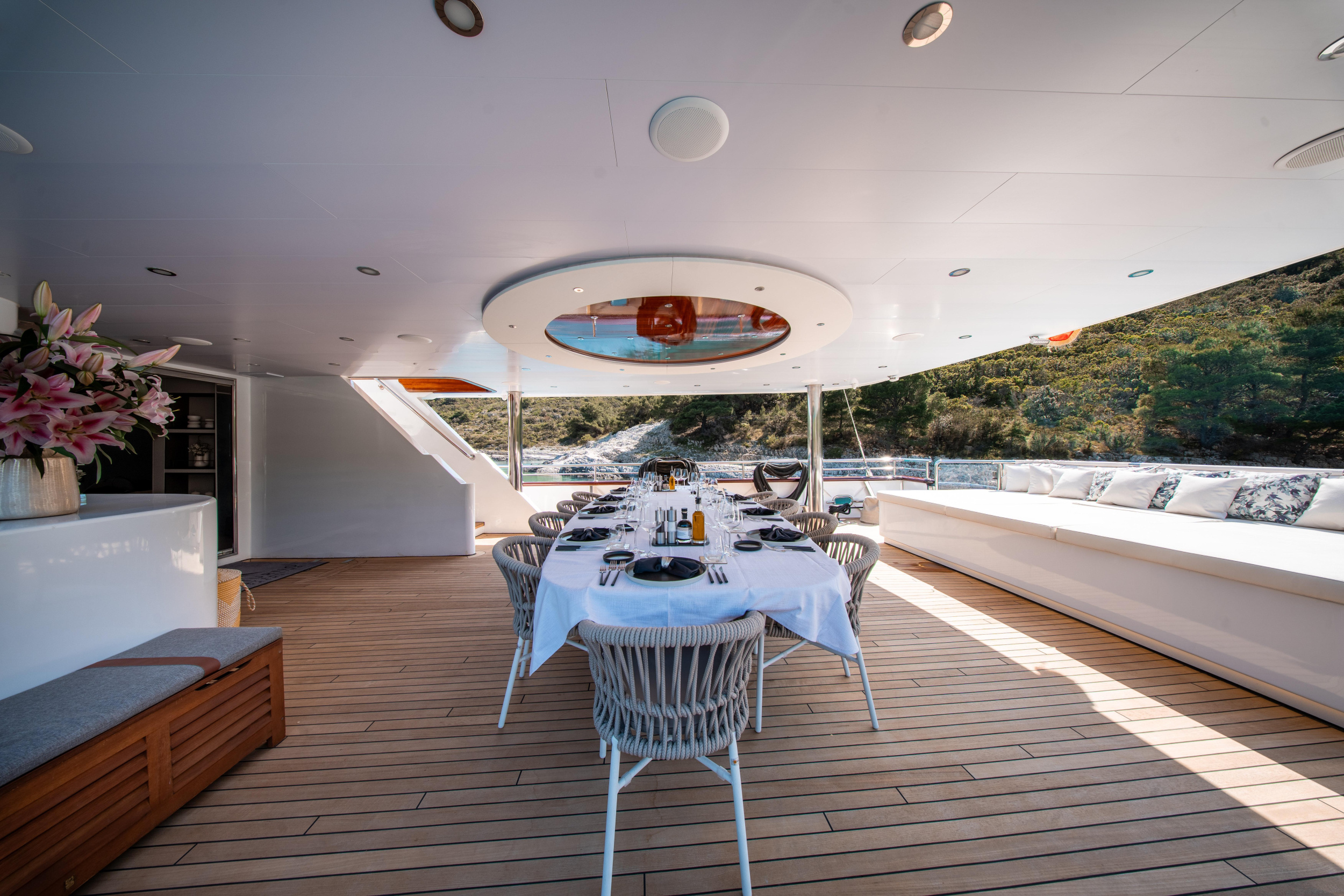 Luxury Sailing Yacht — photo 25
