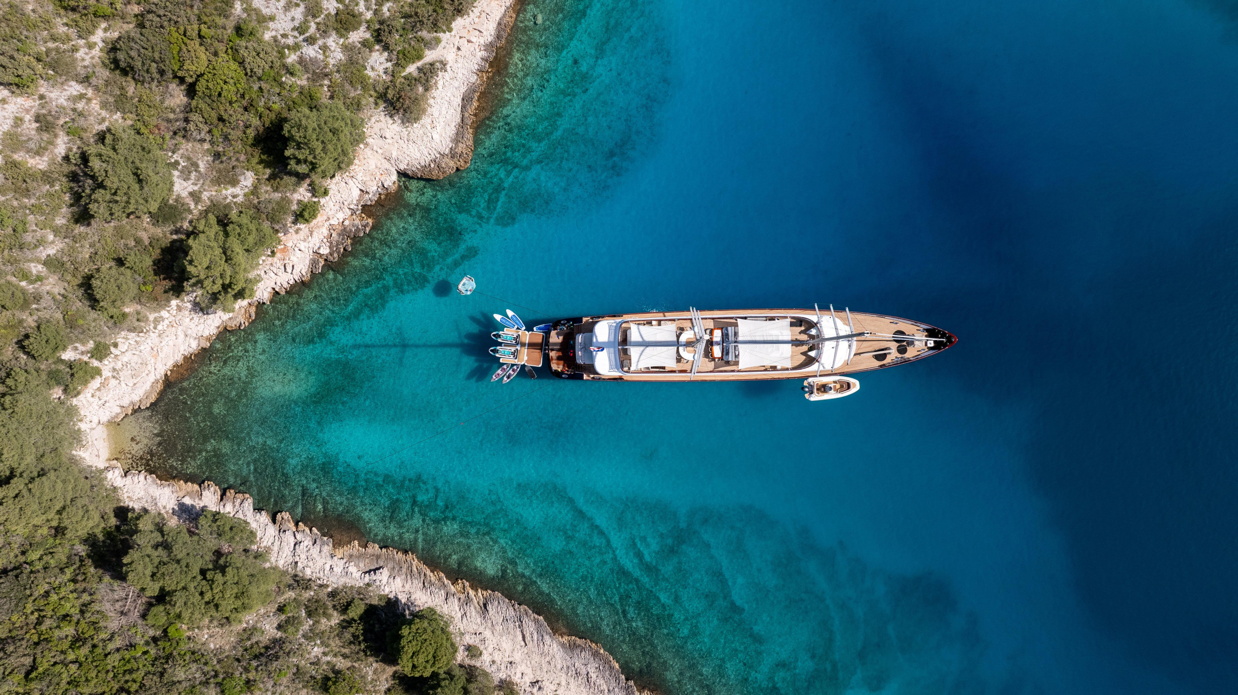 Luxury Sailing Yacht — photo 29