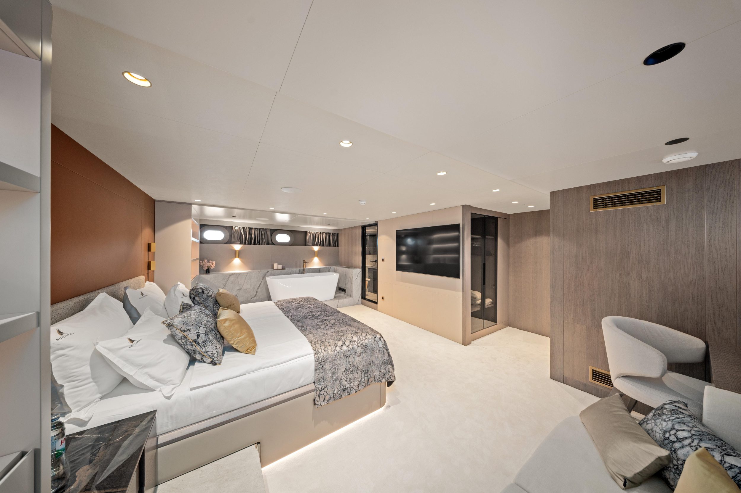 Luxury Sailing Yacht — photo 58