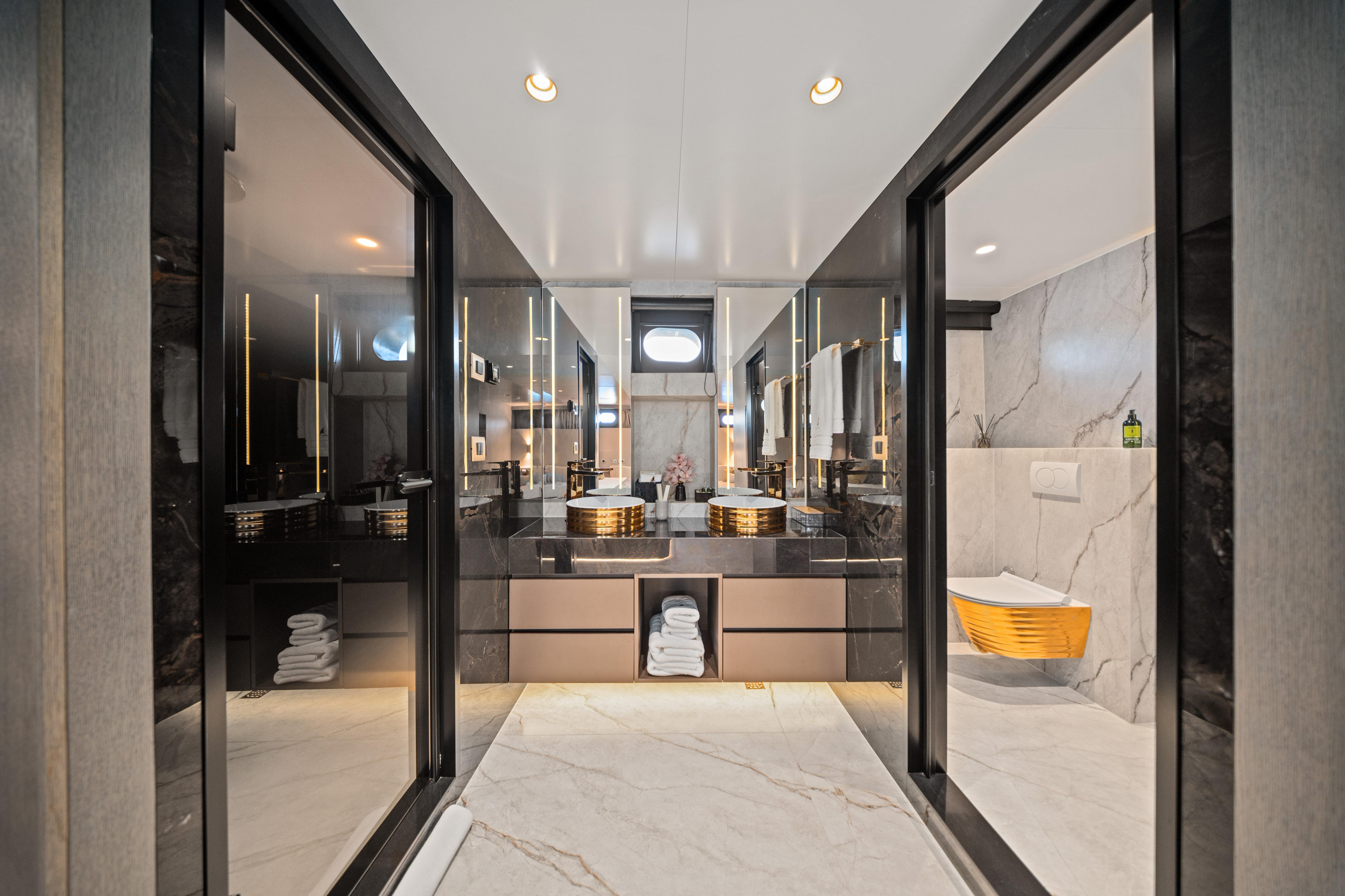 Luxury Sailing Yacht — photo 64