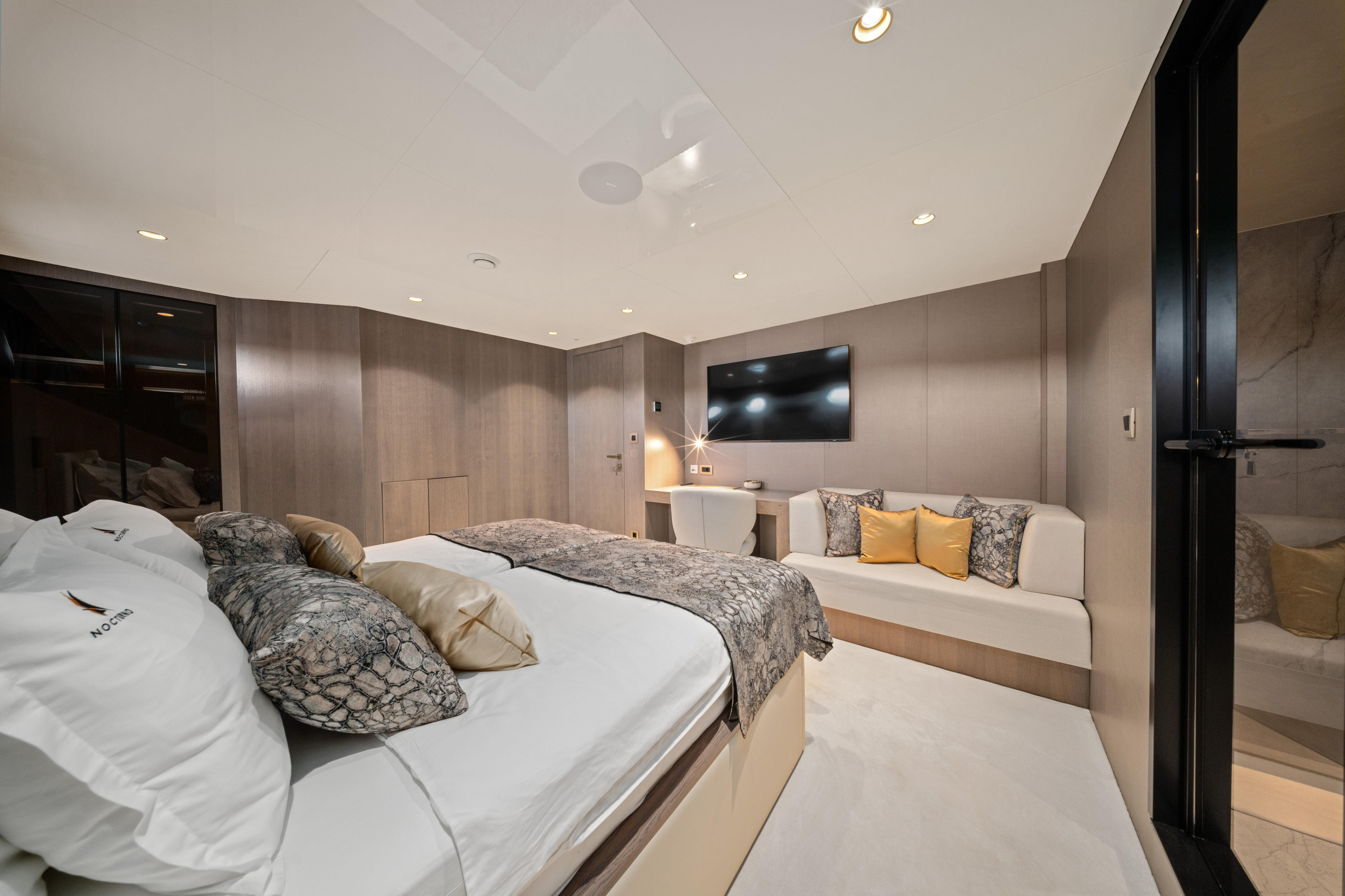Luxury Sailing Yacht — photo 18