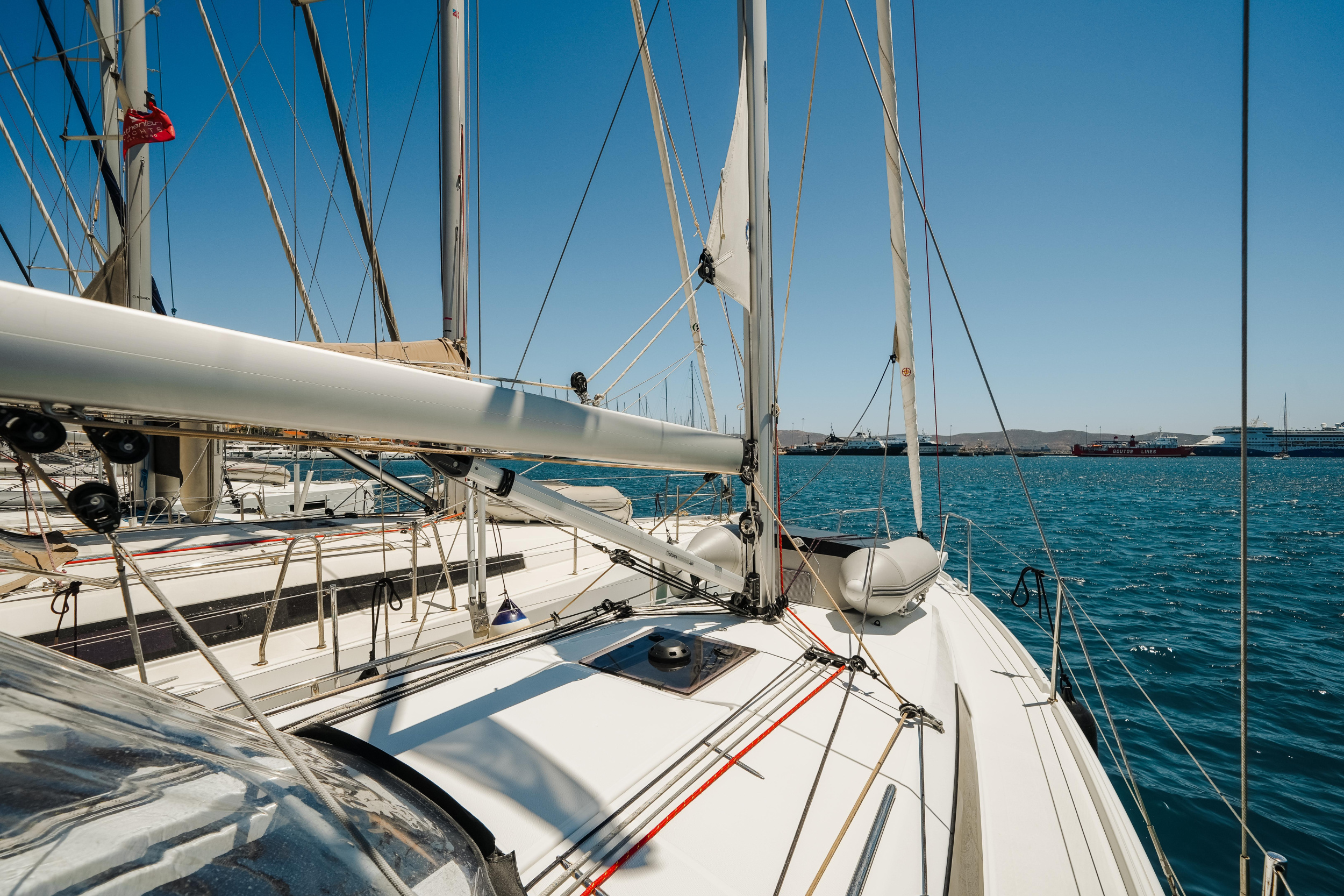 Sun Odyssey 350 — photo 8