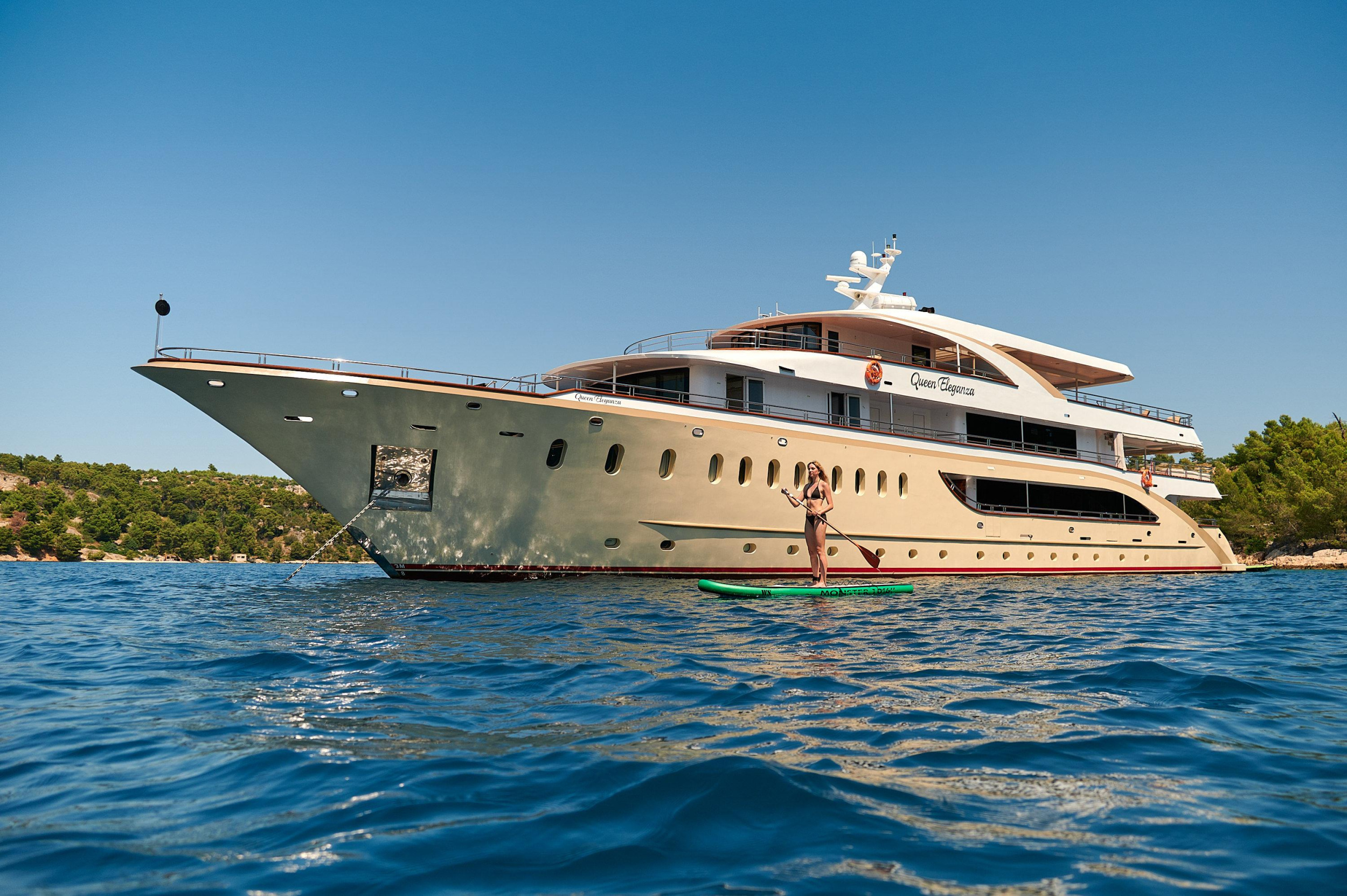 Motoryacht Queen Eleganza — photo 22
