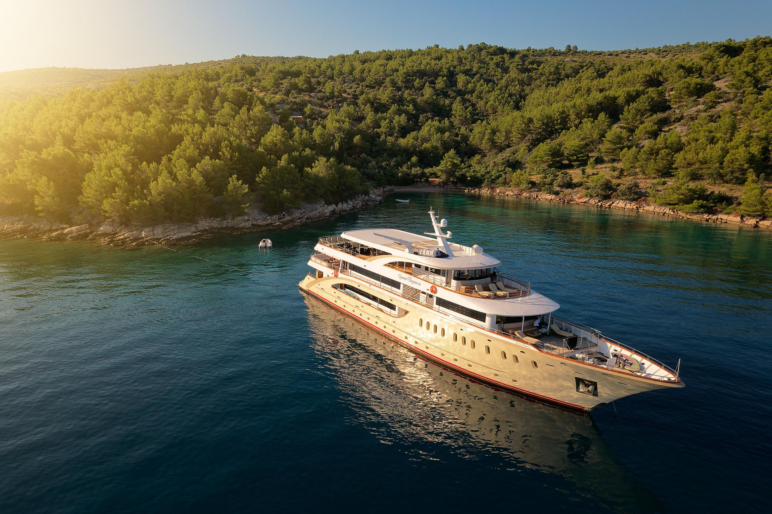 Motoryacht Queen Eleganza — photo 4