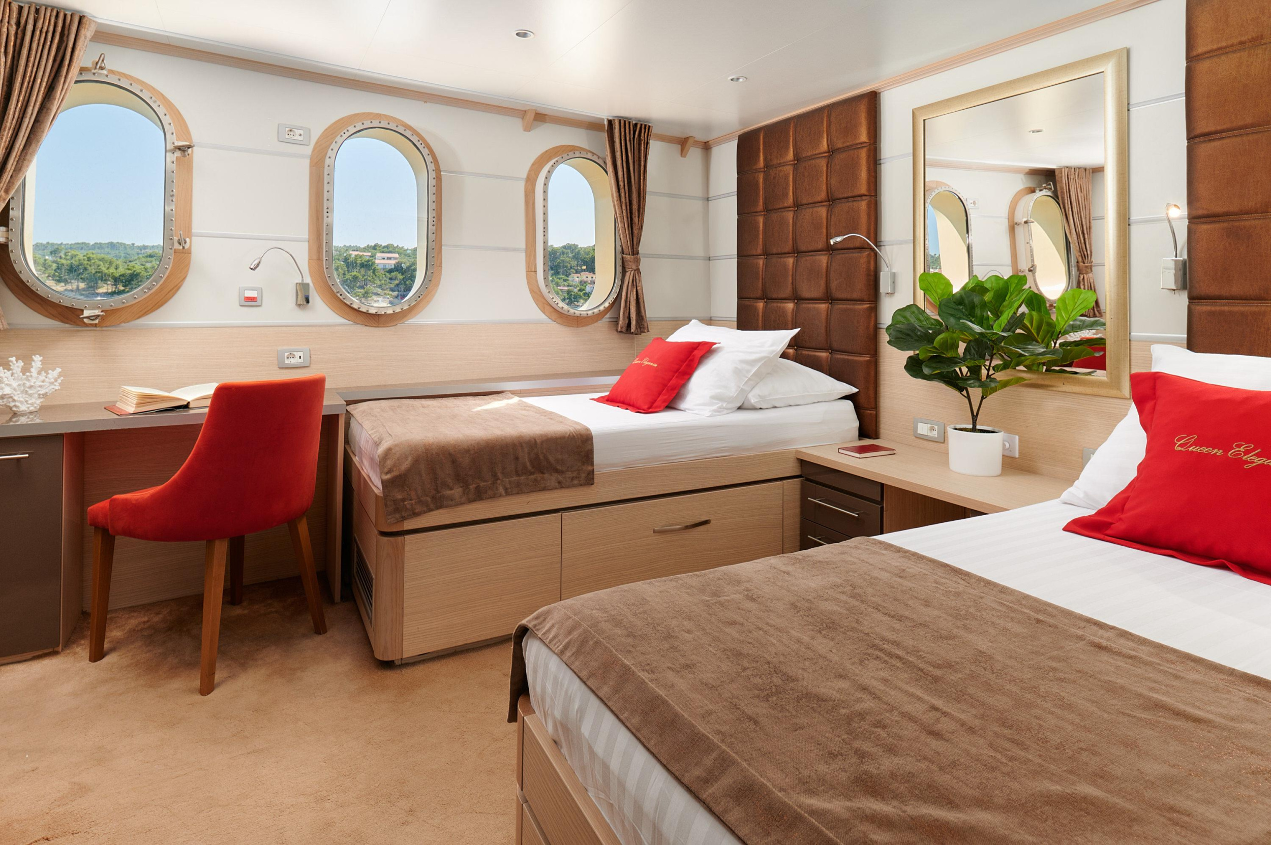 Motoryacht Queen Eleganza — photo 26