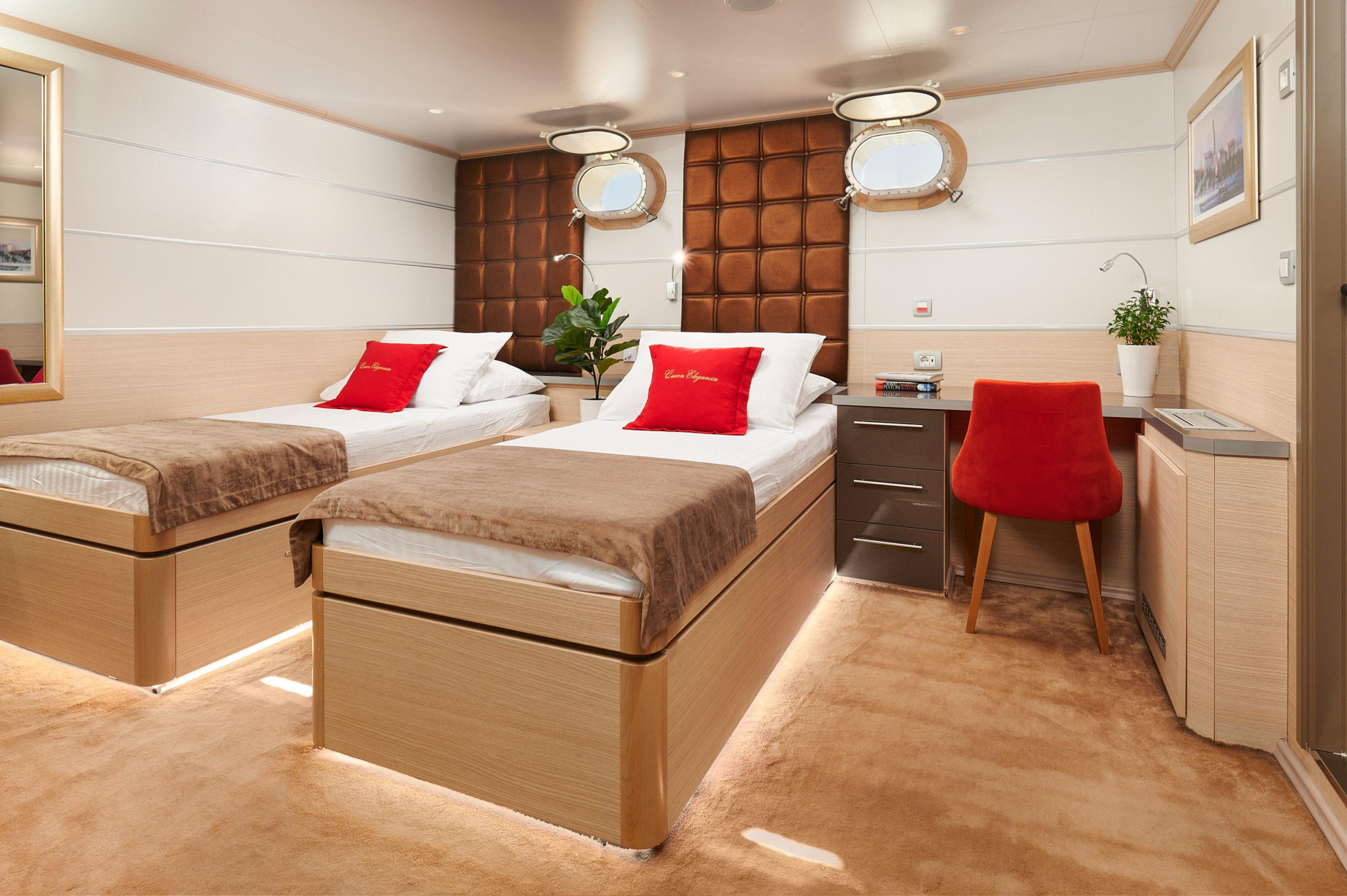 Motoryacht Queen Eleganza — photo 18