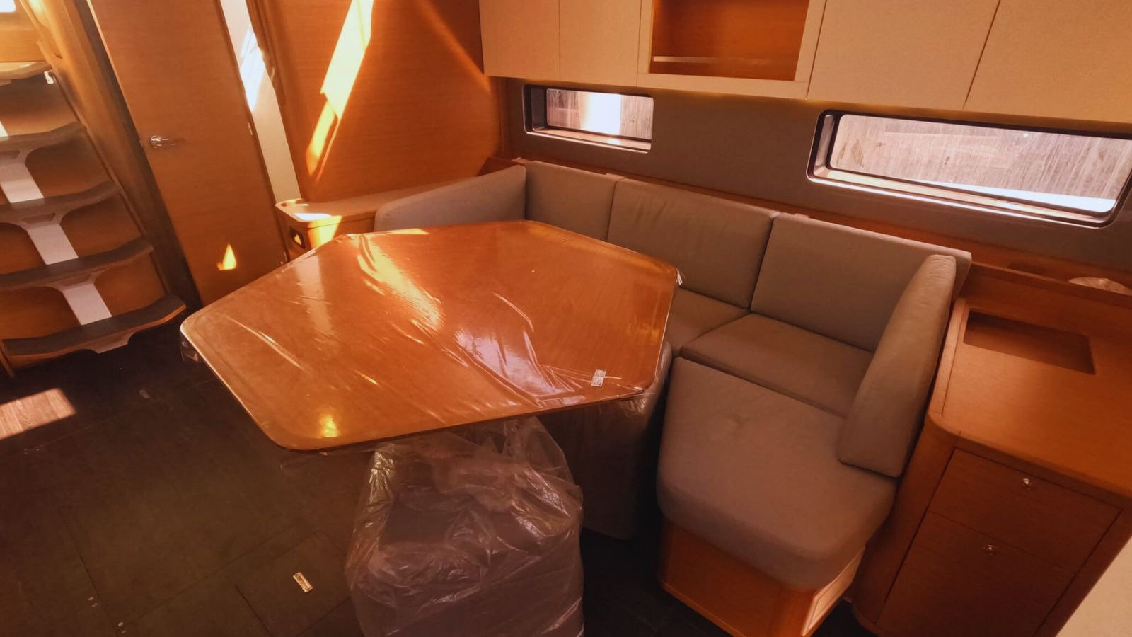 Dufour 44-4 cabins — photo 11