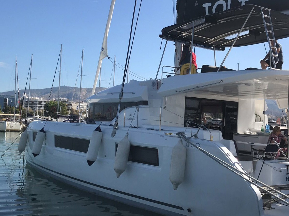 Lagoon 50 (6 cab.) — photo 1