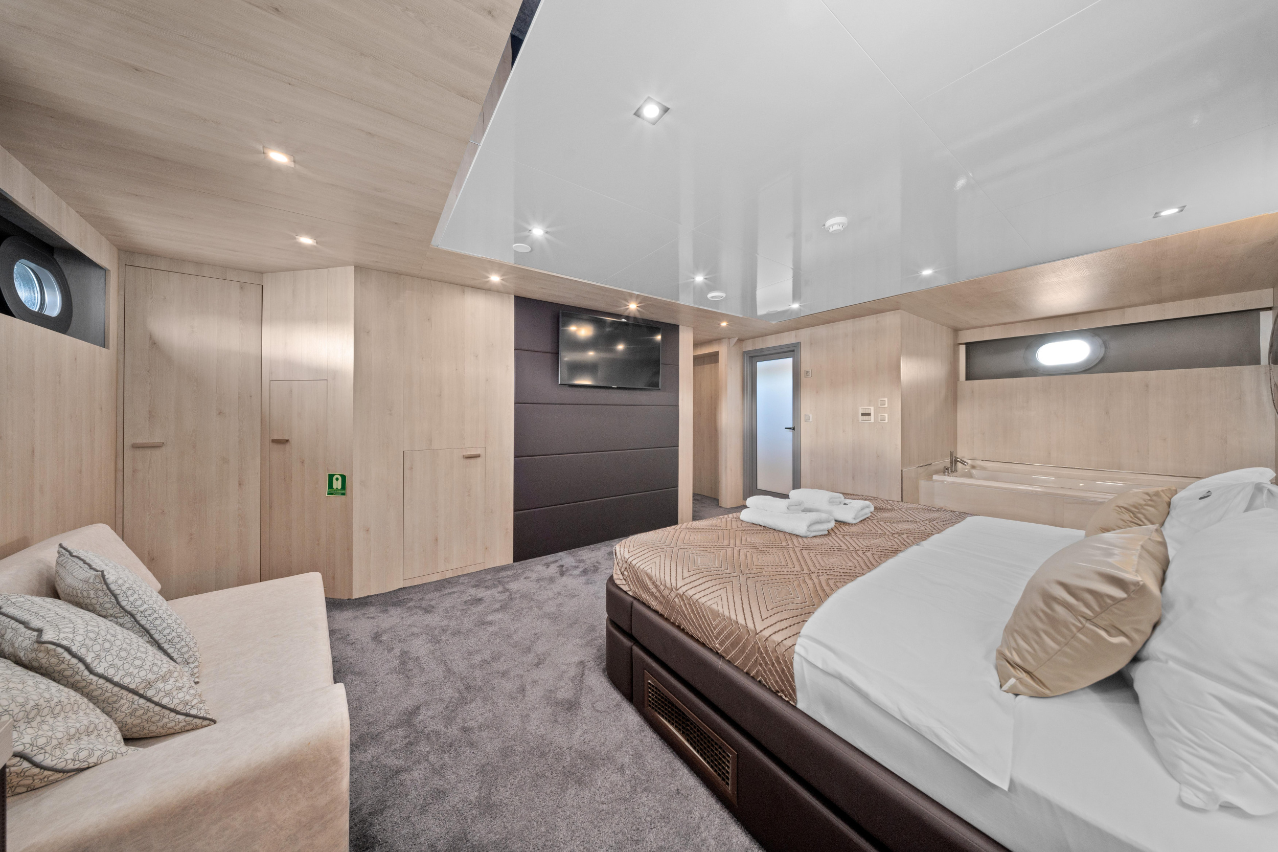 Luxury Sailing Yacht - Dalmatino — photo 31