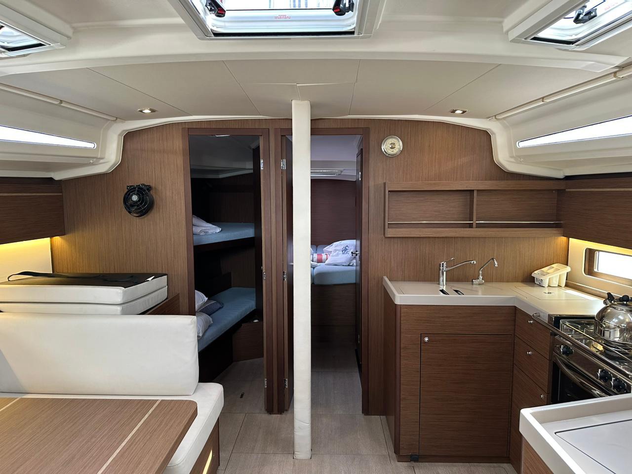 Oceanis 40.1 (4 cab.) — photo 5