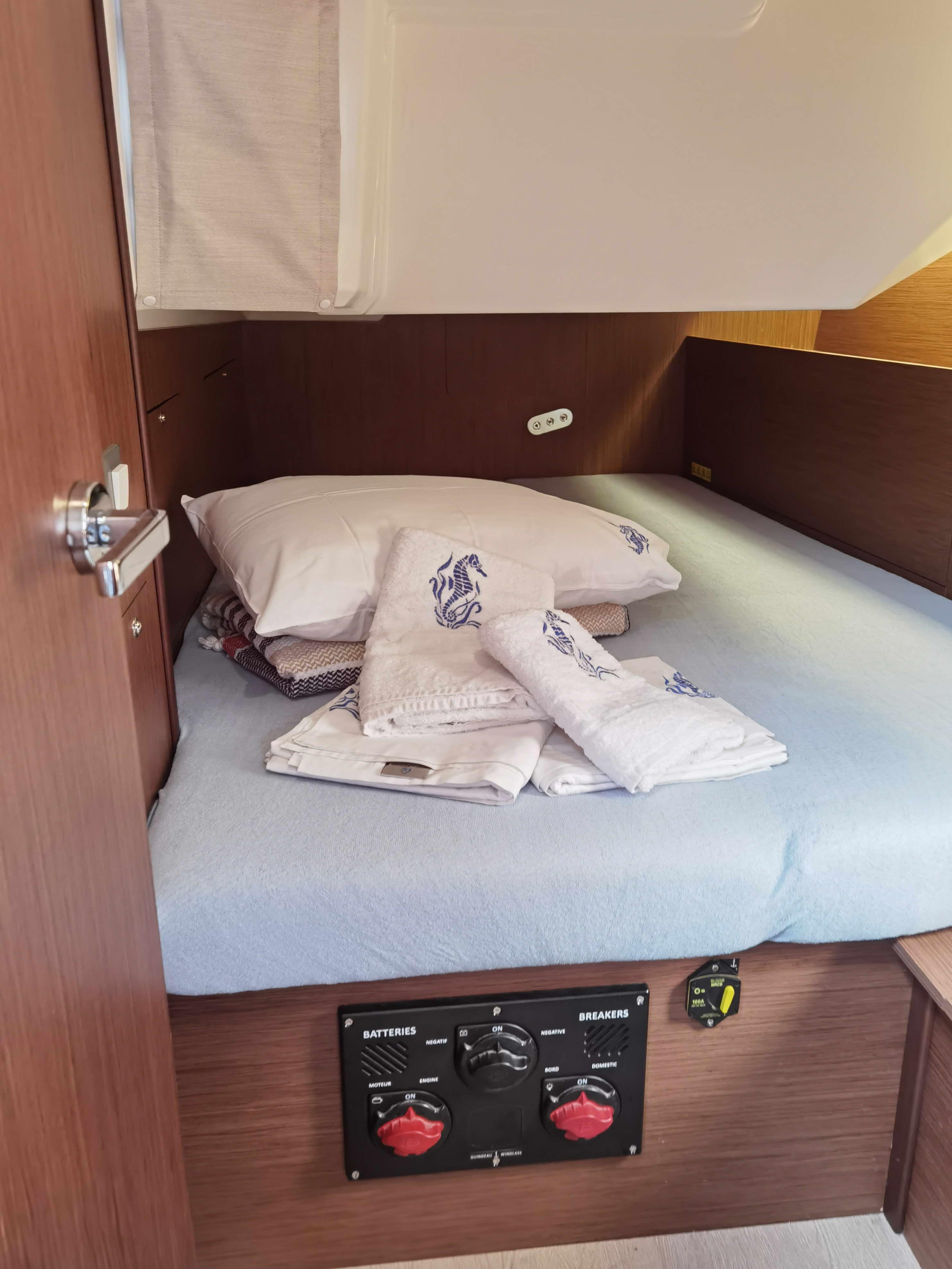 Oceanis 40.1 (4 cab.) — photo 16