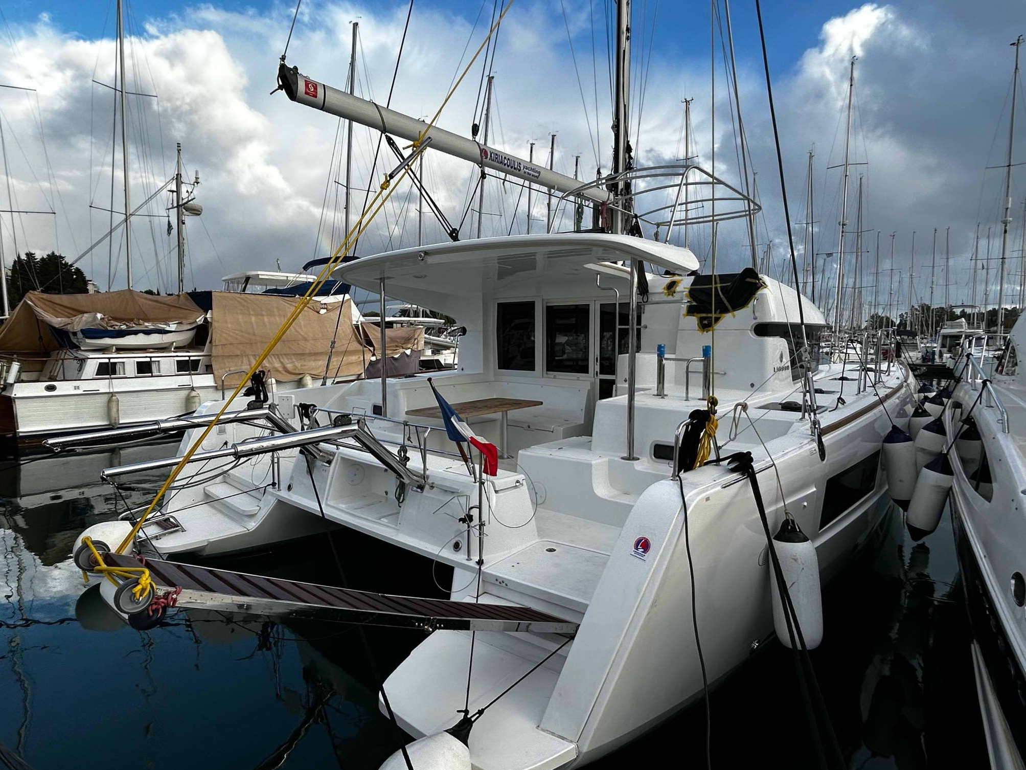 Lagoon 40 (4 cab.) — photo 1