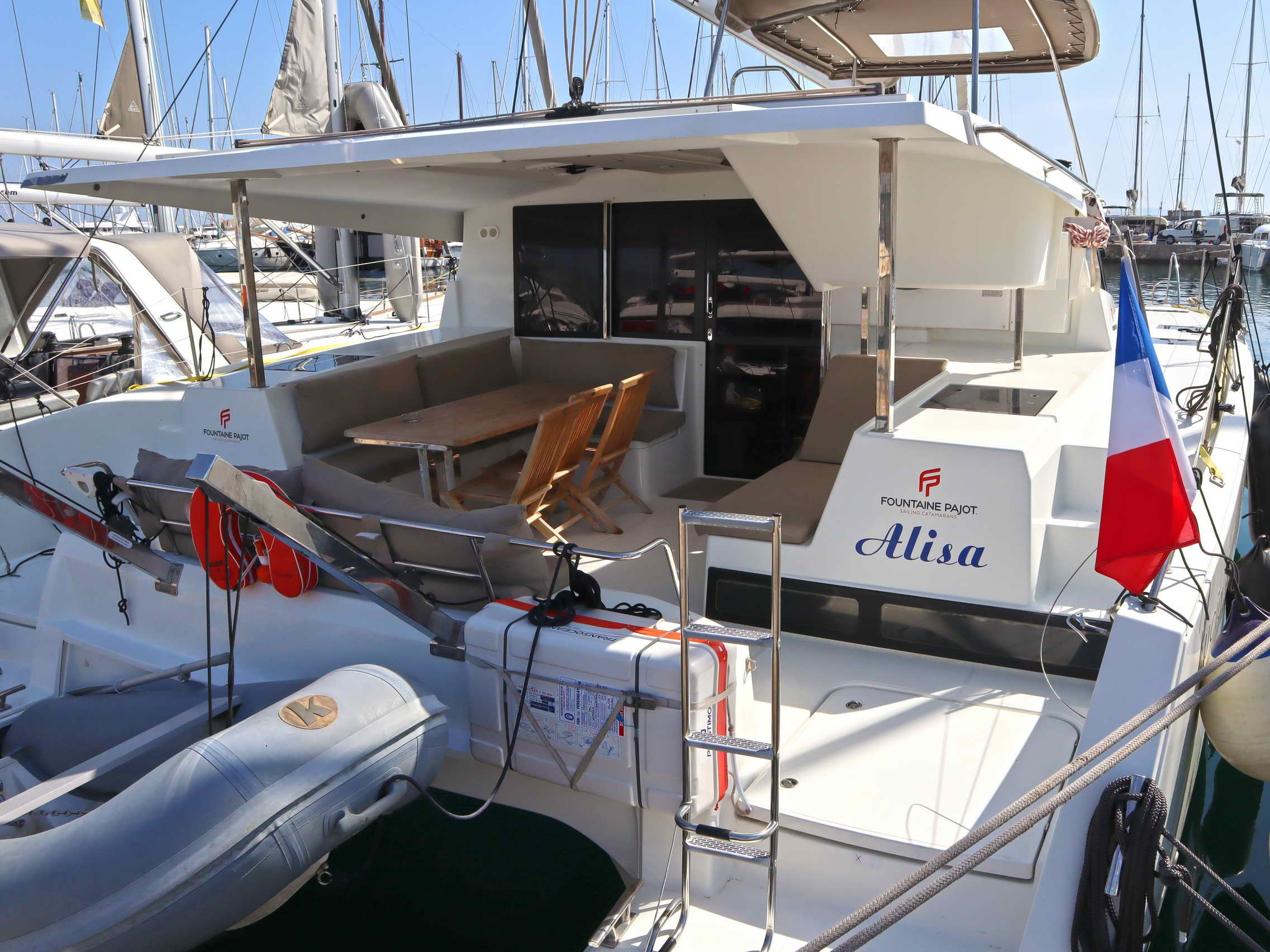 Lucia 40 (4 cab.) — photo 1