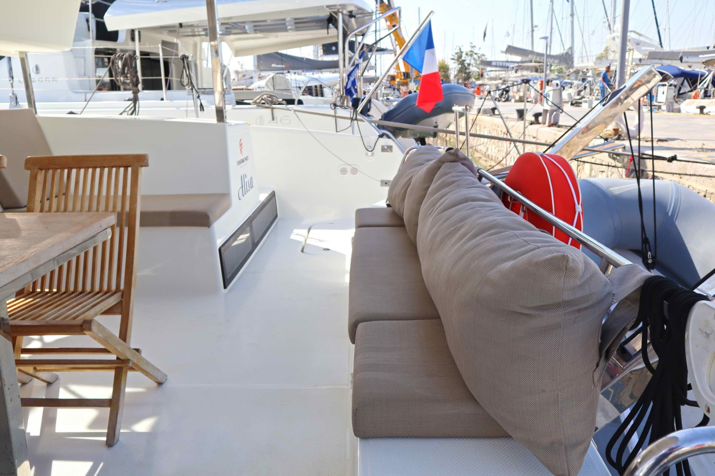 Lucia 40 (4 cab.) — photo 13