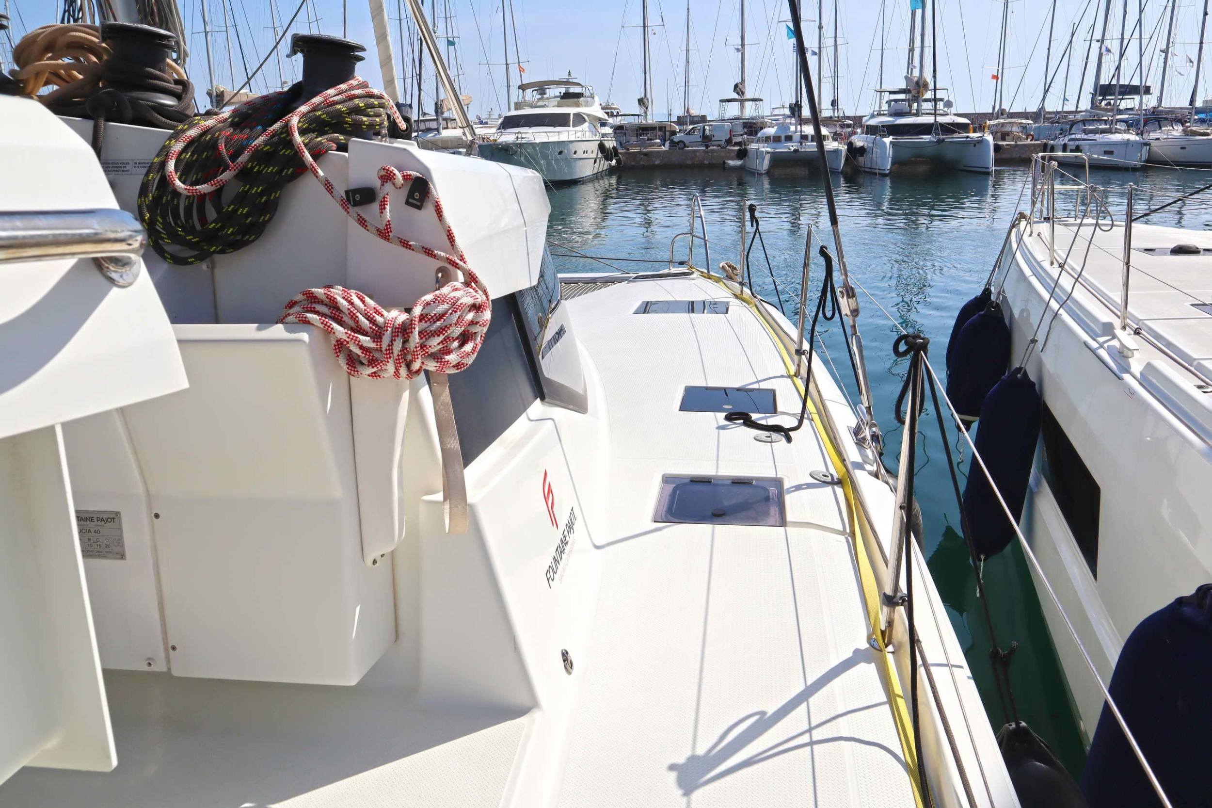 Lucia 40 (4 cab.) — photo 21