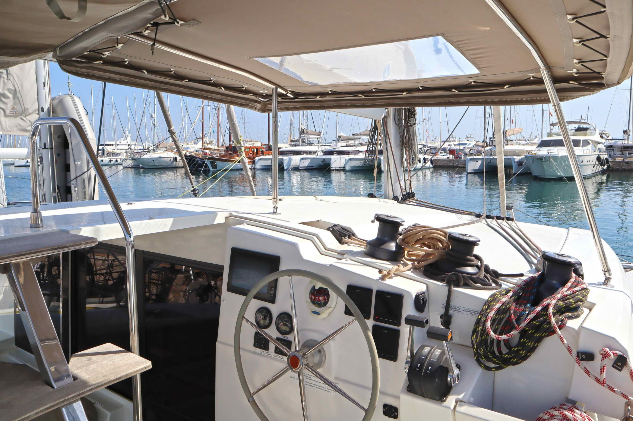 Lucia 40 (4 cab.) — photo 47