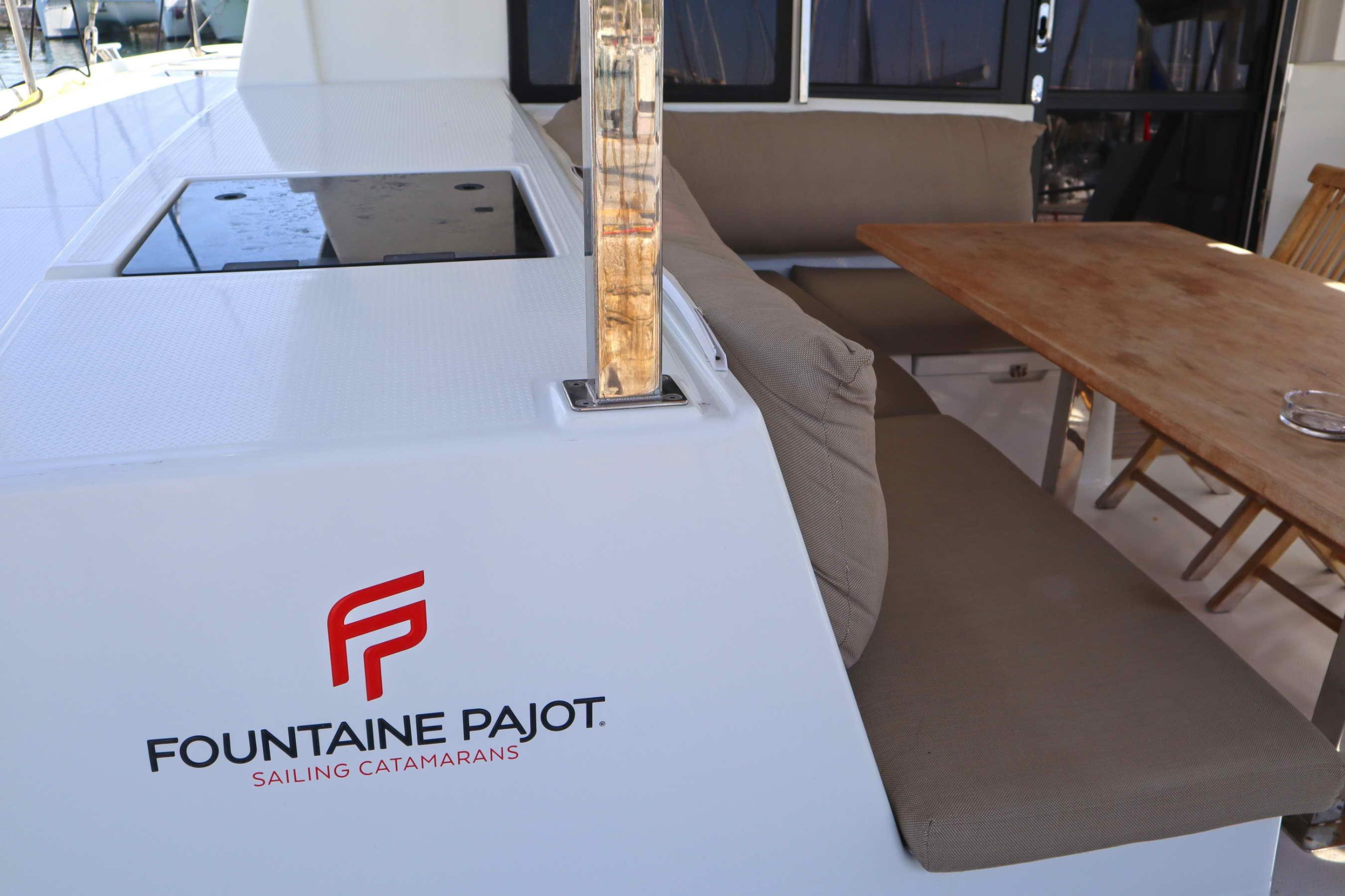 Lucia 40 (4 cab.) — photo 18