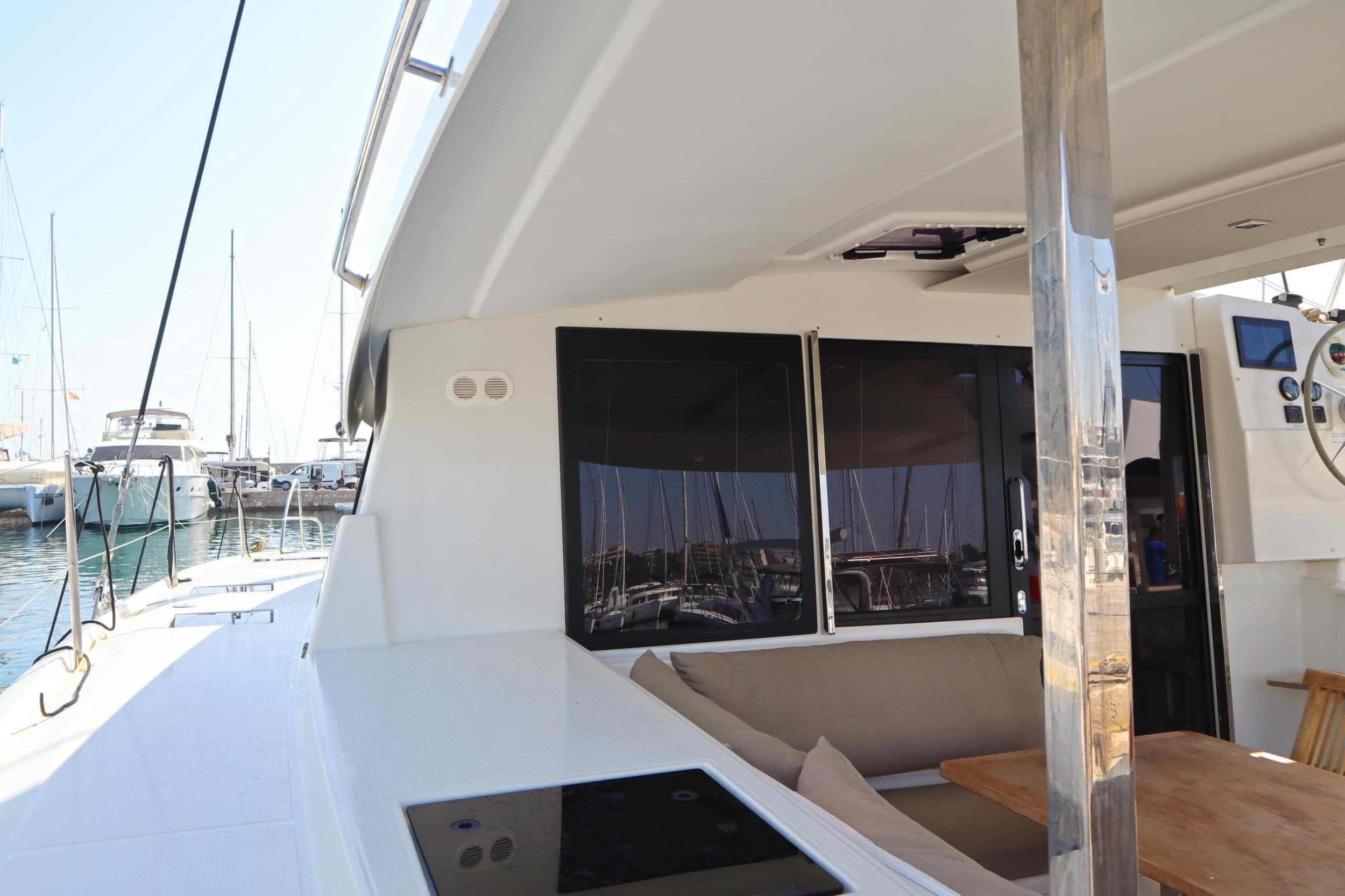 Lucia 40 (4 cab.) — photo 6