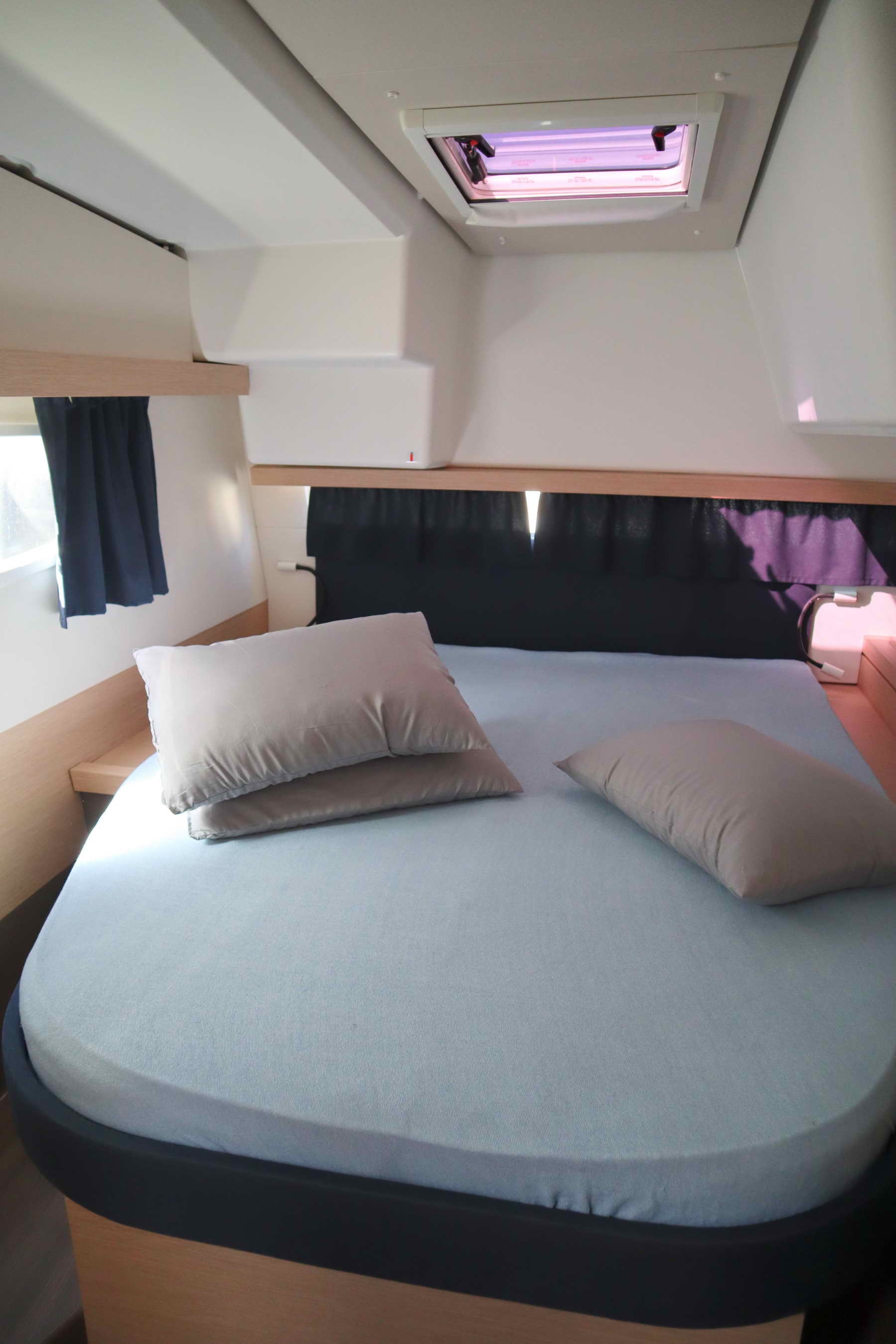 Lucia 40 (4 cab.) — photo 9