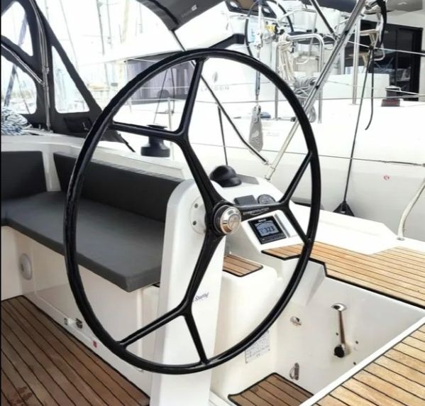 Bavaria C42 (3 cab.) — photo 5