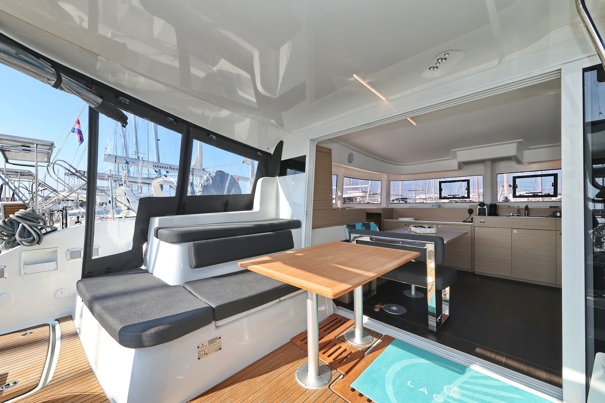 Lagoon 38 OWNER VERSION — photo 59