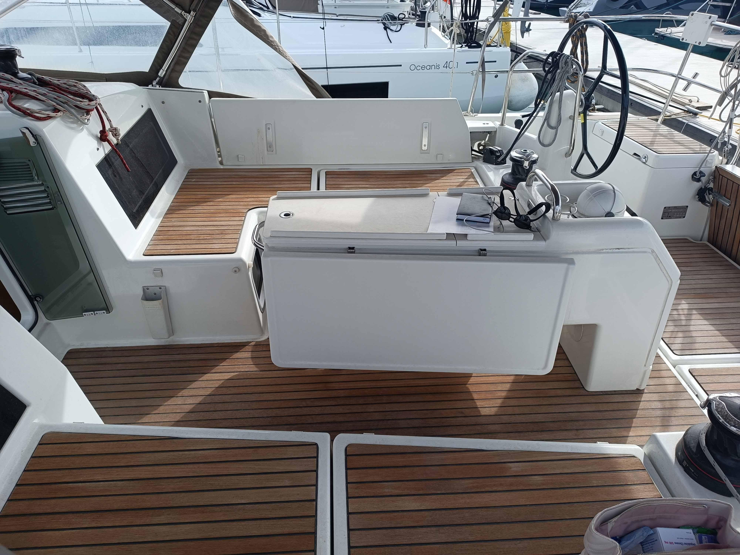 Sun Odyssey 440 (4 cab.) — photo 9