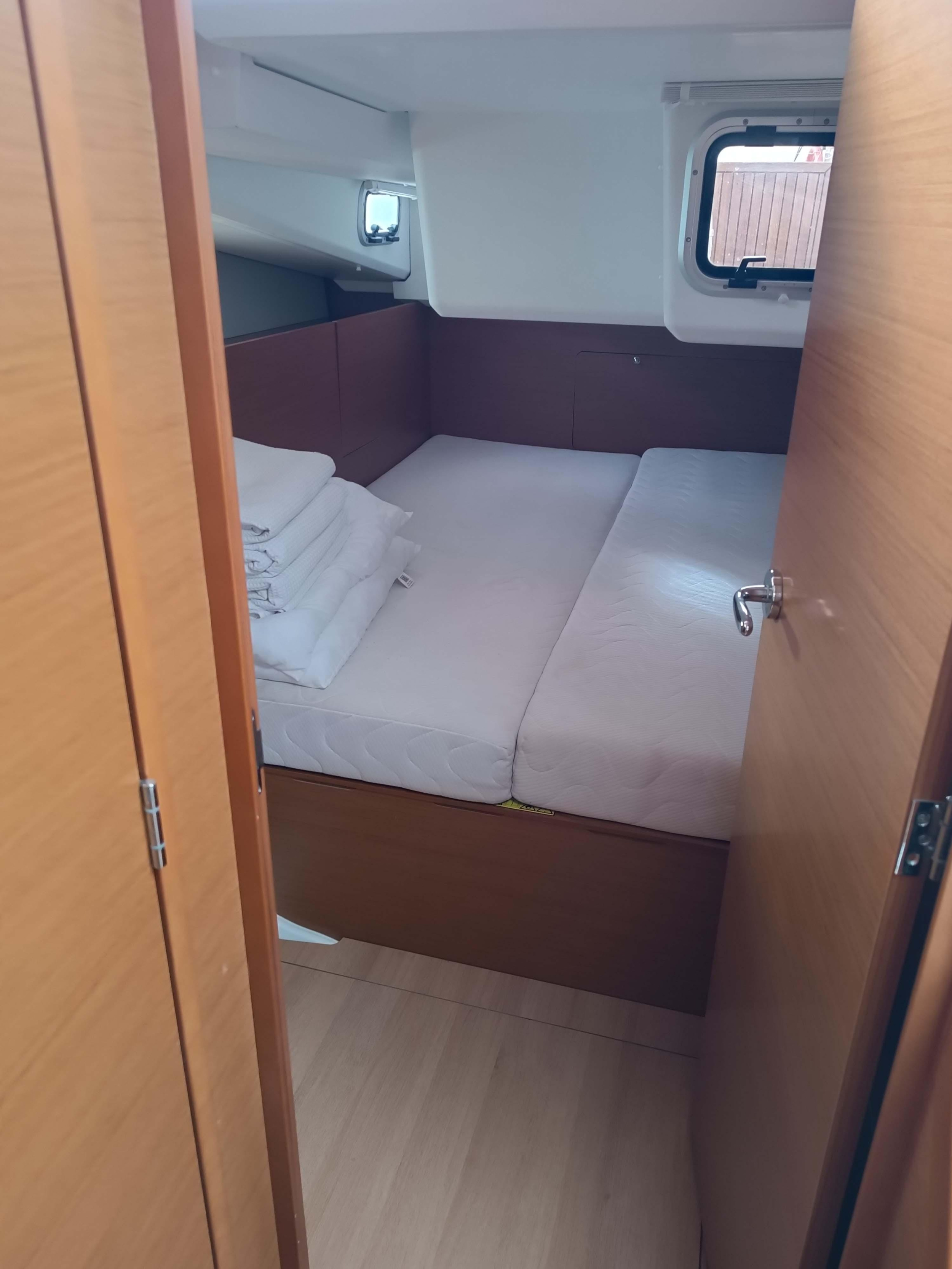 Sun Odyssey 440 (4 cab.) — photo 7