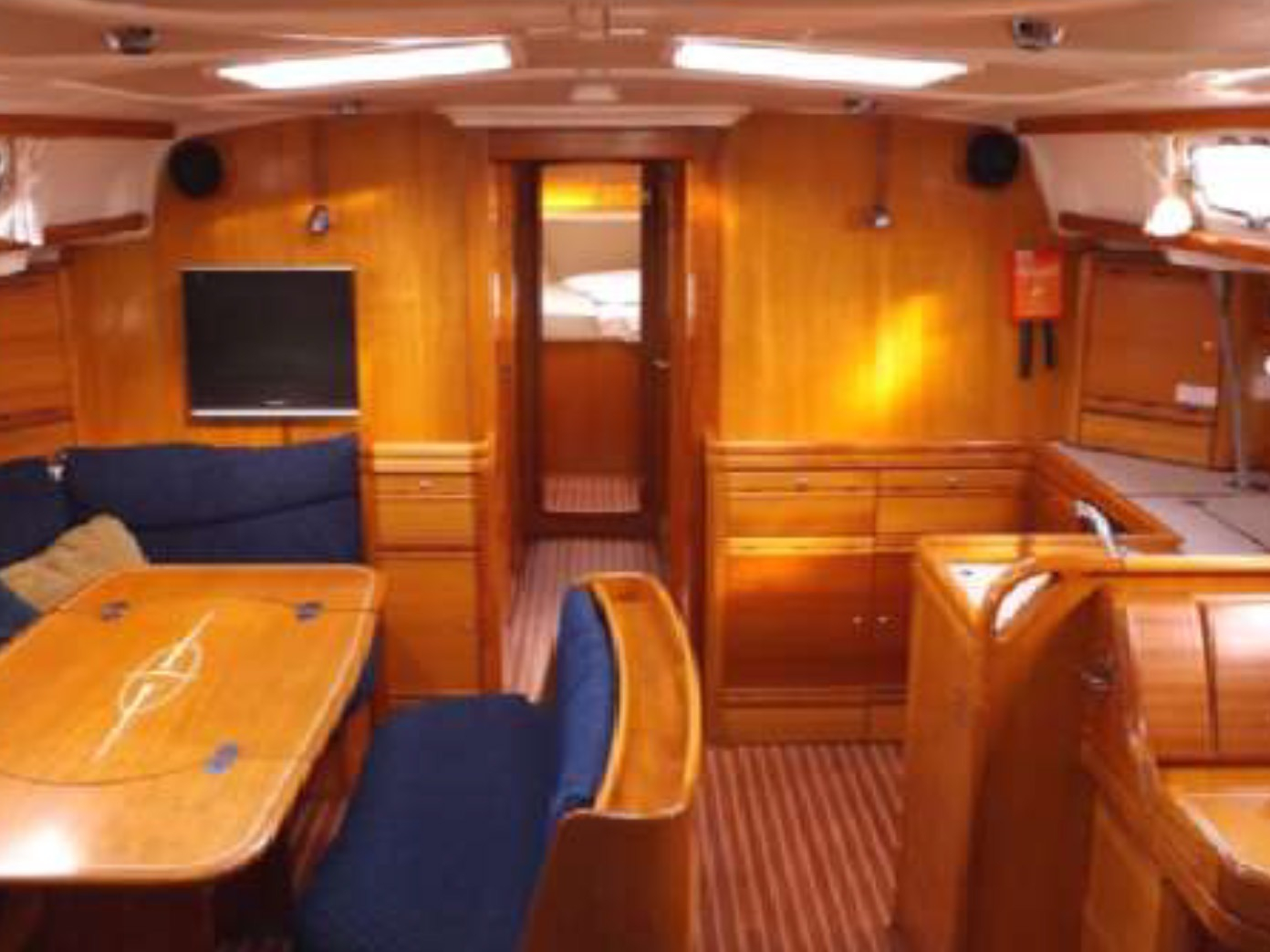 Bavaria 50 Cruiser (5 cab.) — photo 19