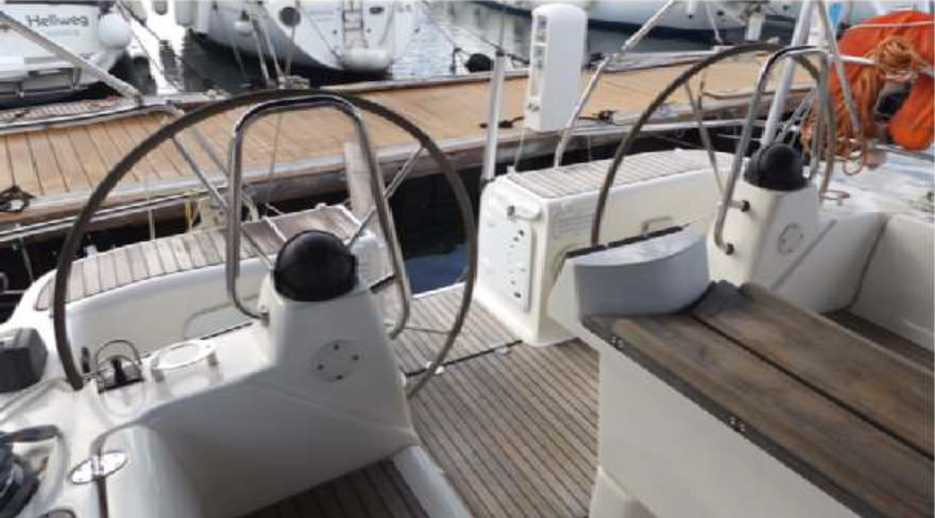 Bavaria 50 Cruiser (5 cab.) — photo 13