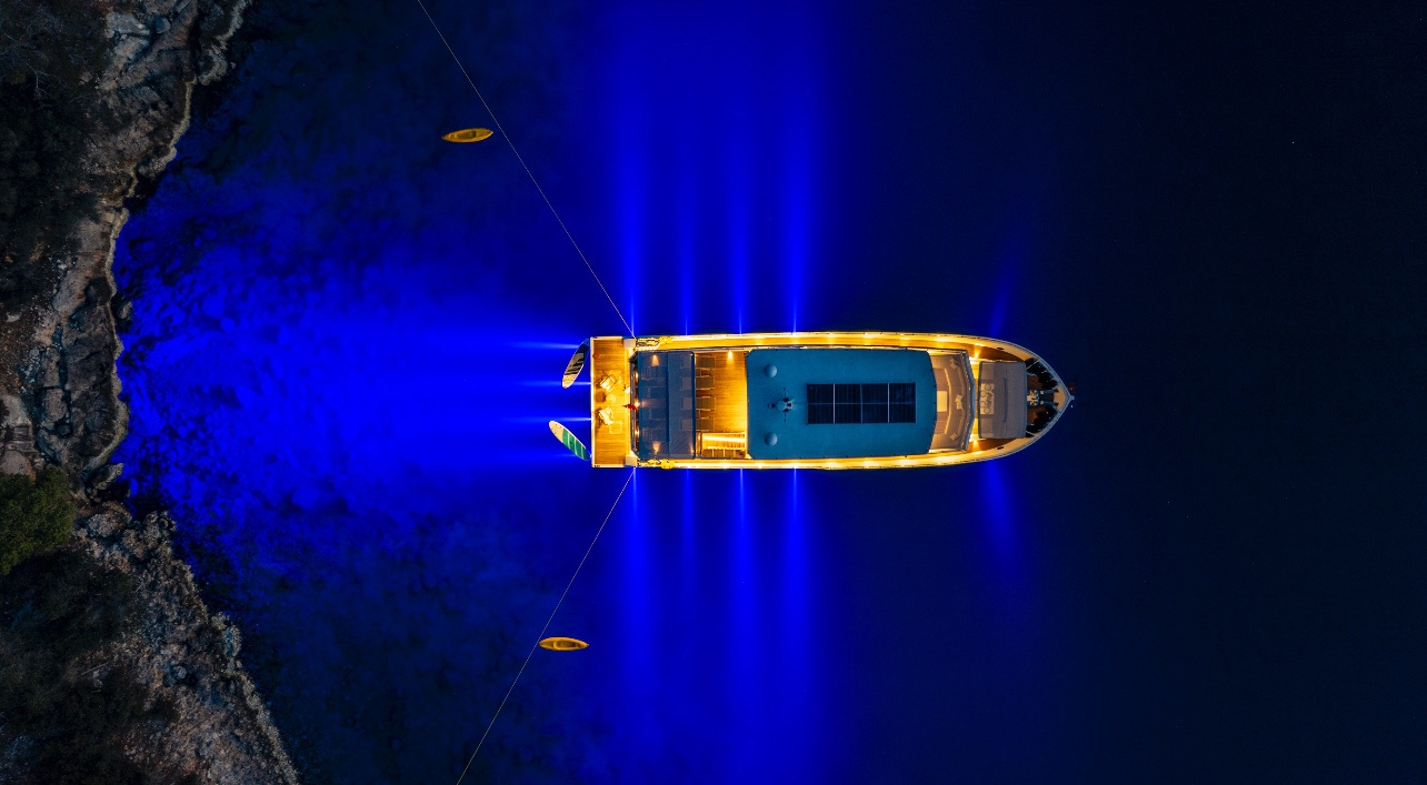 Motoryacht Lila Trawler — photo 17