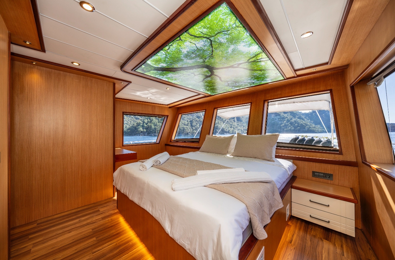 Motoryacht Lila Trawler — photo 35