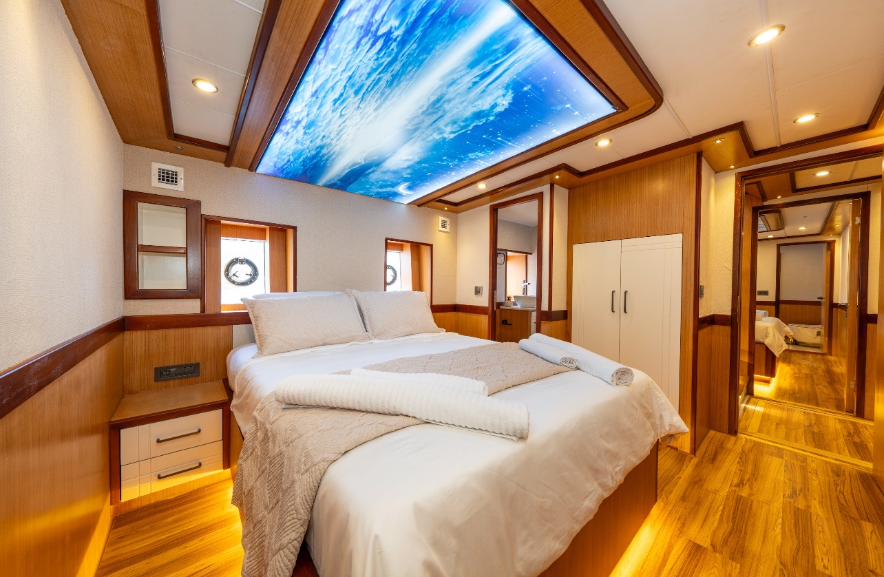 Motoryacht Lila Trawler — photo 48
