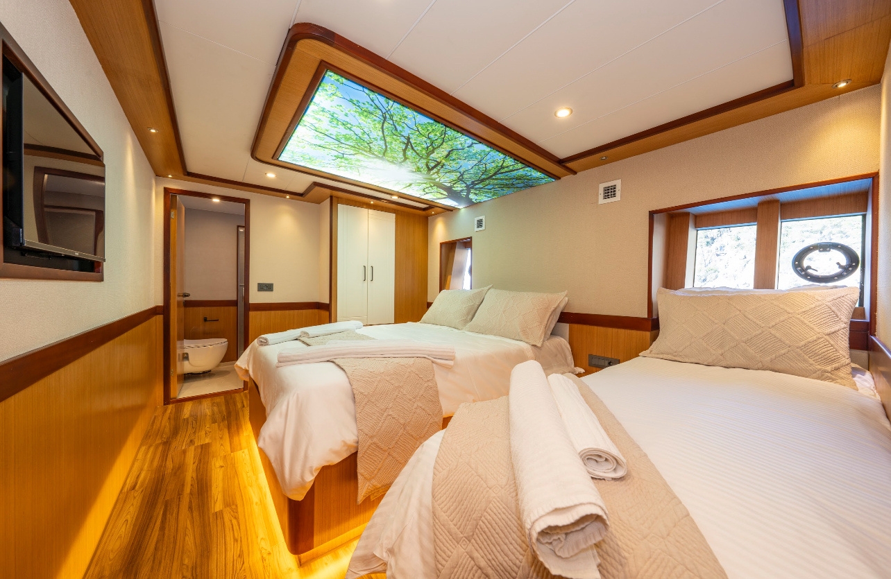 Motoryacht Lila Trawler — photo 5