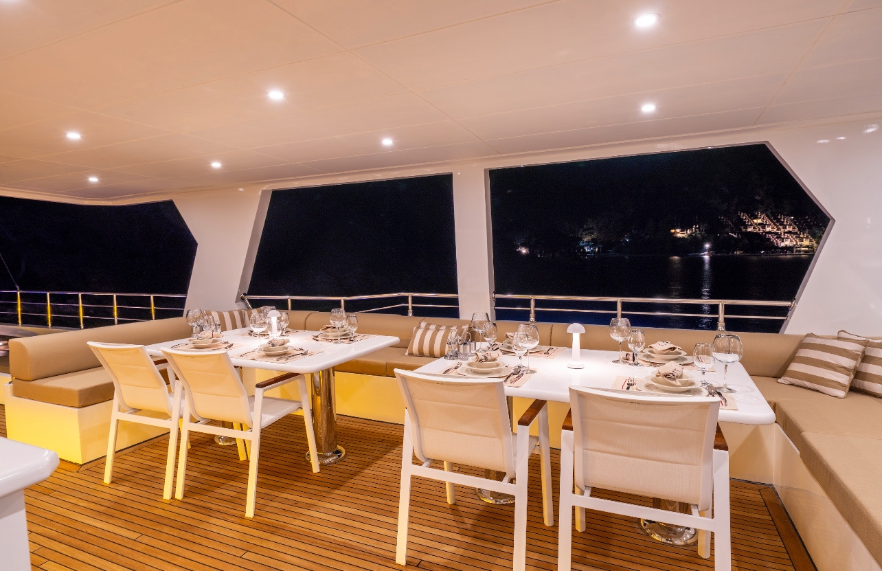 Motoryacht Lila Trawler — photo 9