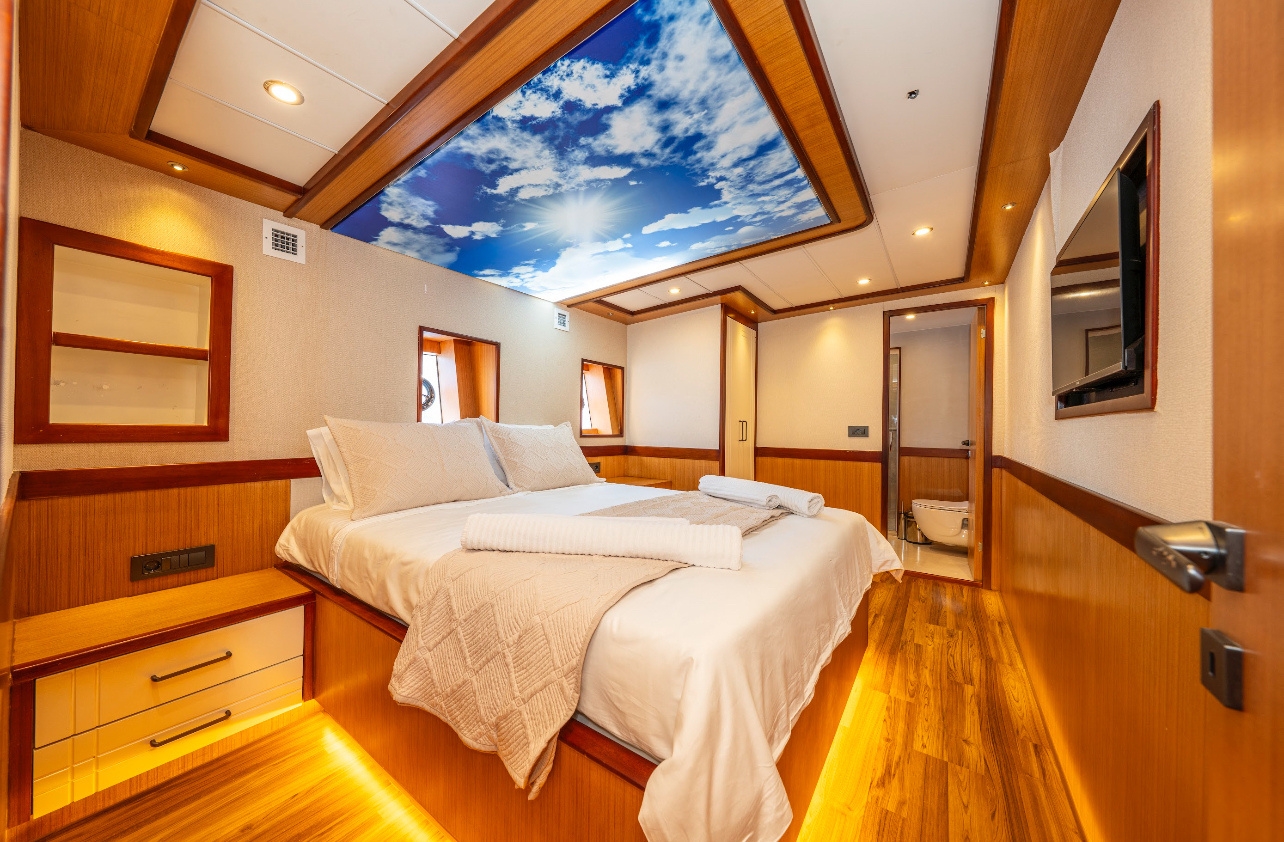 Motoryacht Lila Trawler — photo 50
