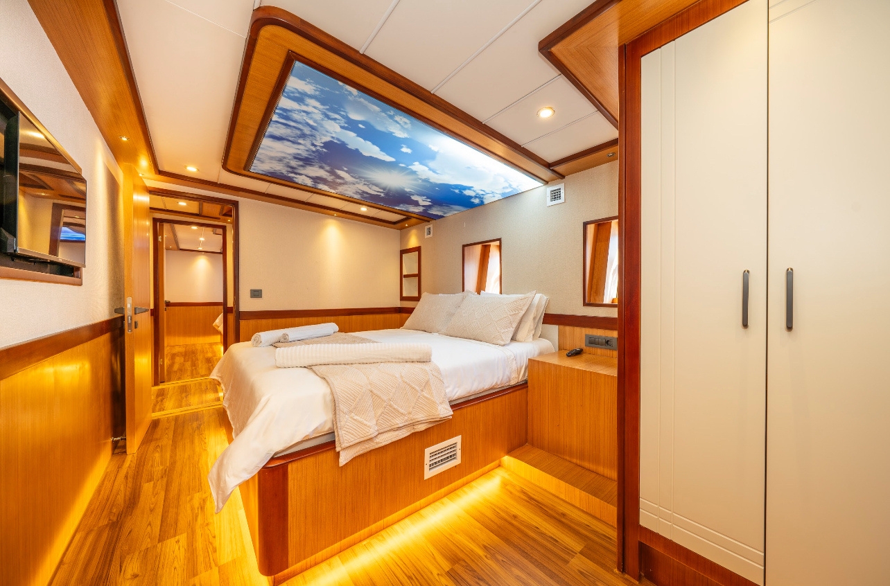 Motoryacht Lila Trawler — photo 4