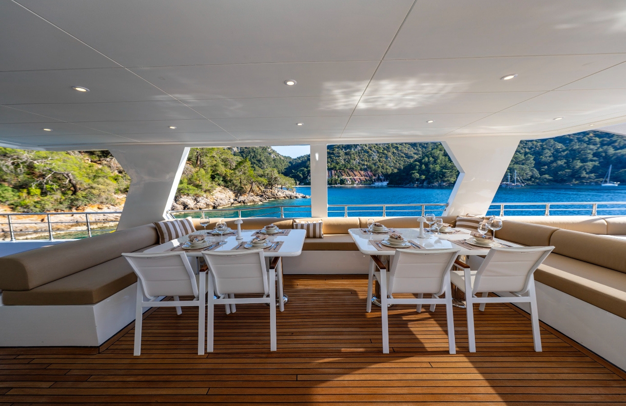Motoryacht Lila Trawler — photo 47