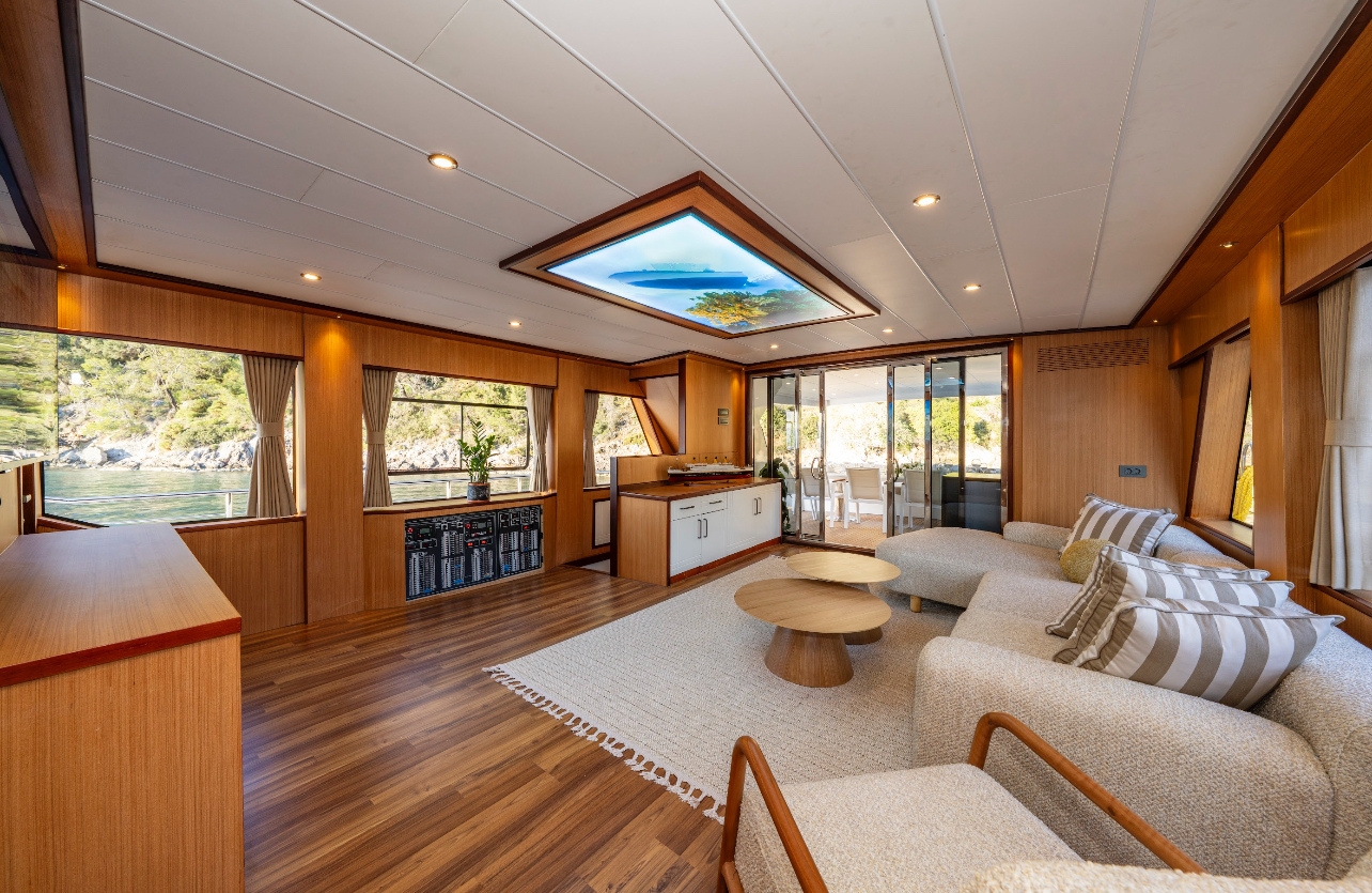 Motoryacht Lila Trawler — photo 42
