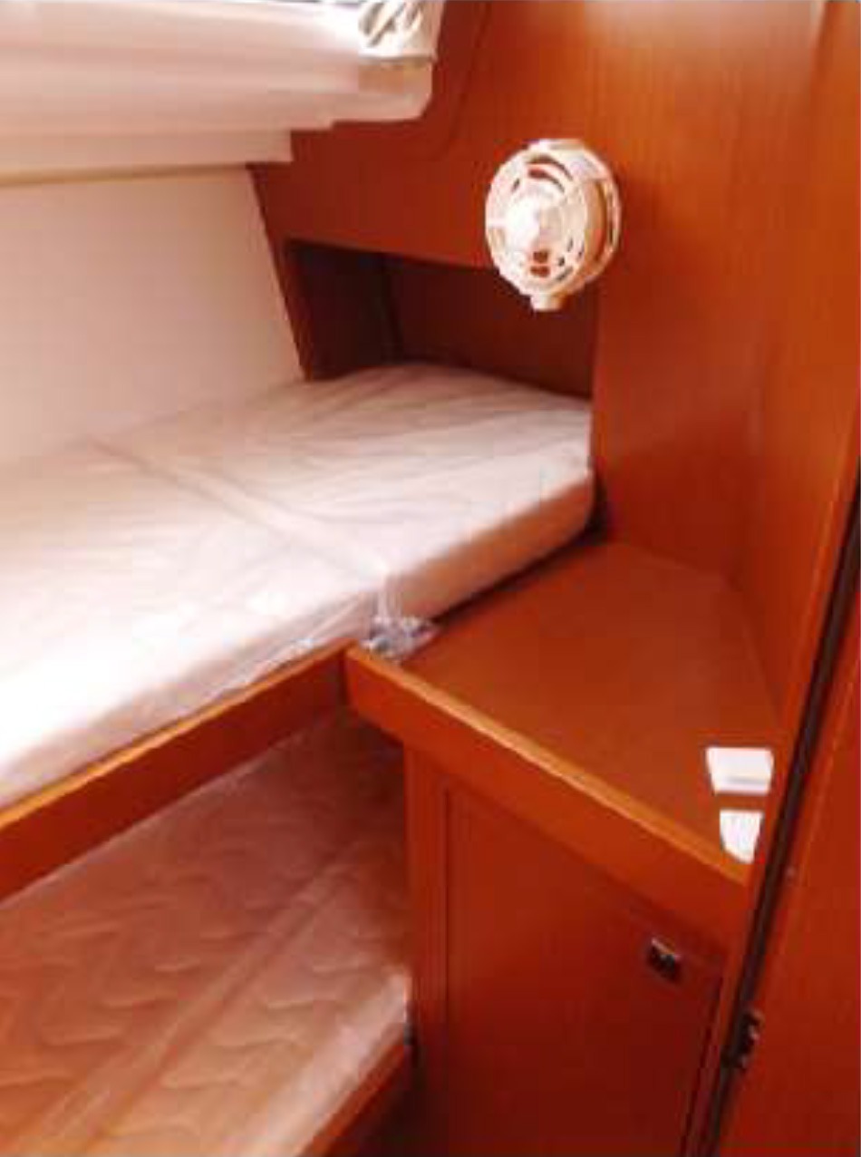 Oceanis 48 (5 cab.) — photo 9