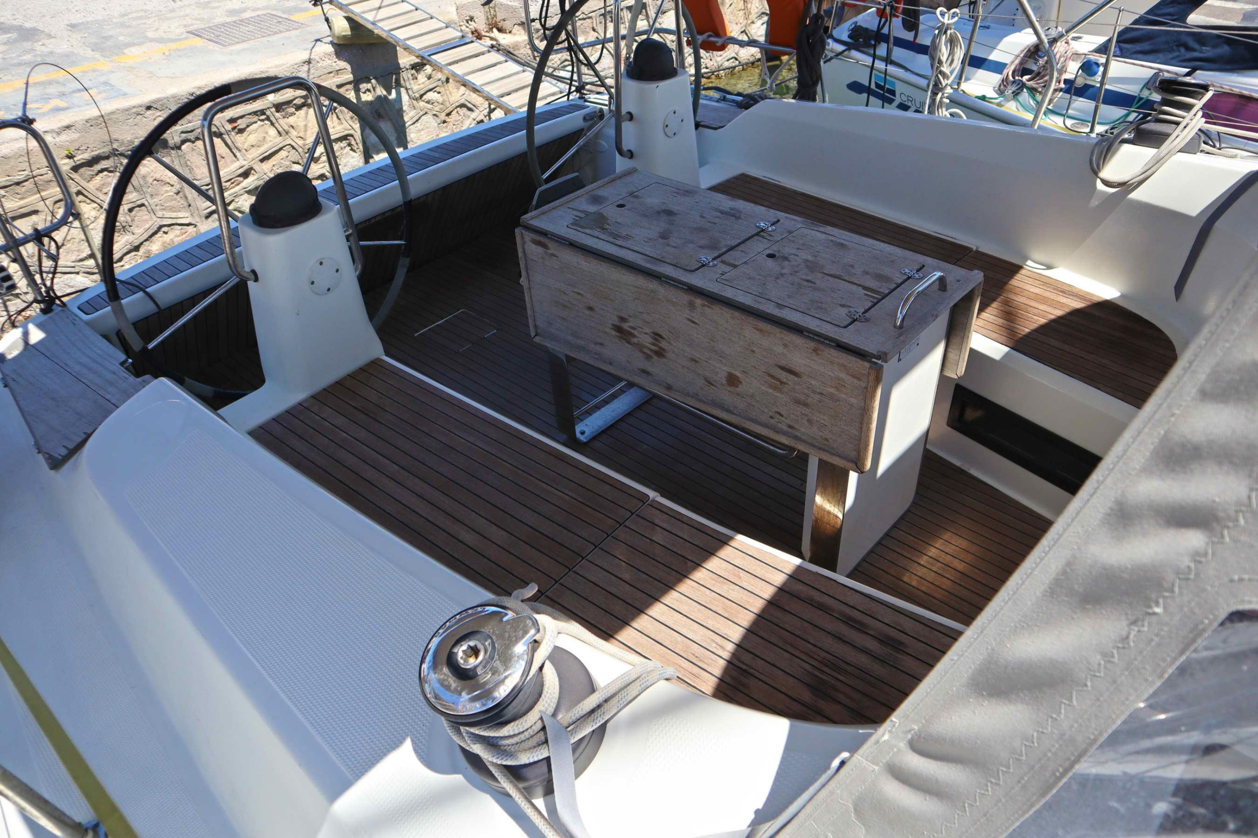 Bavaria Cruiser 40 (3 cab.) — photo 23